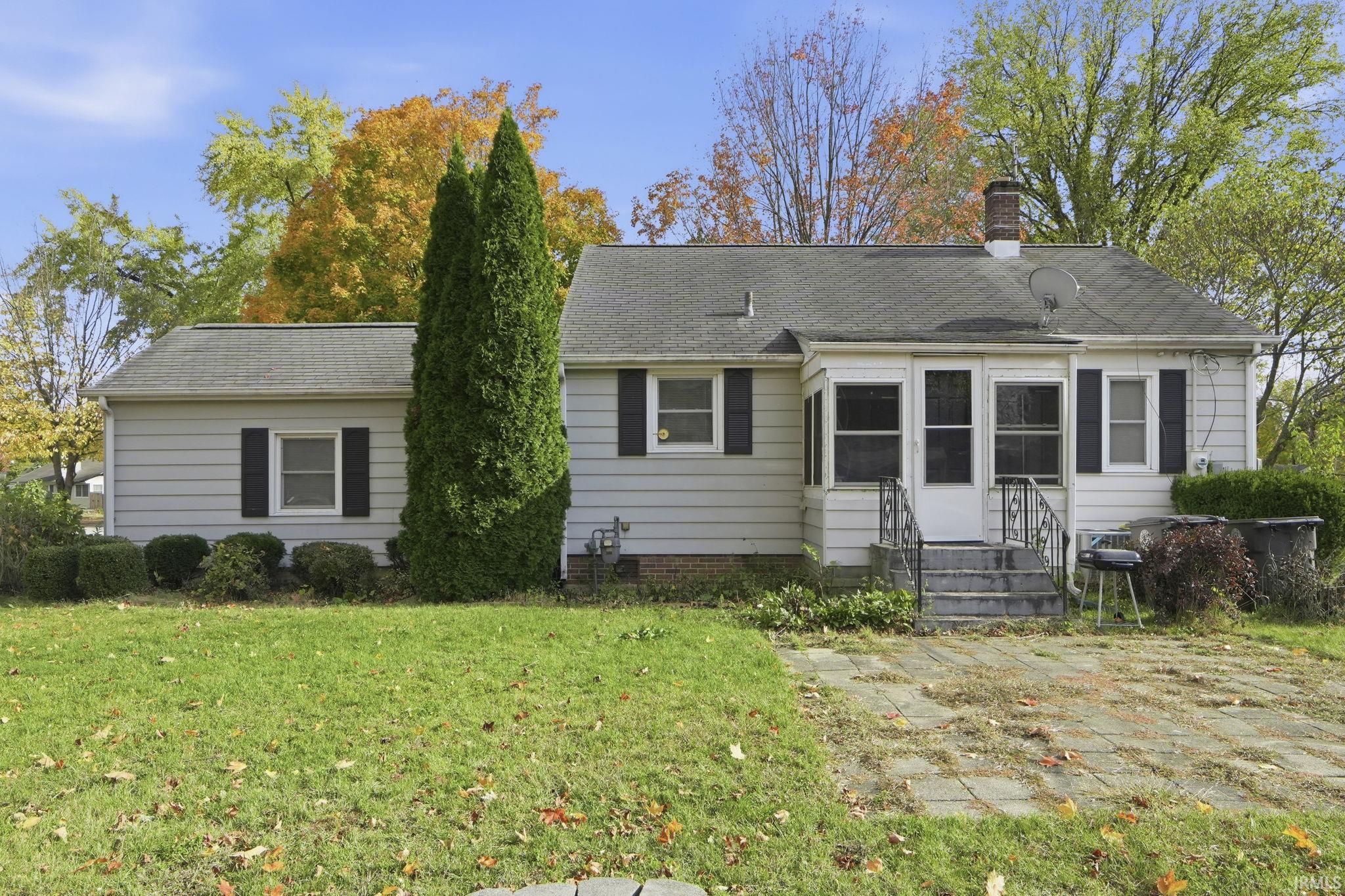 Photo 20 of 3702 Hiawatha Boulevard