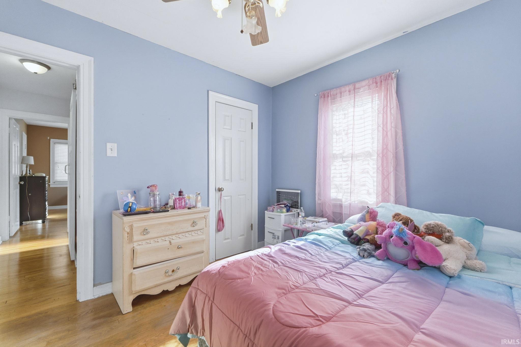 Photo 9 of 3702 Hiawatha Boulevard