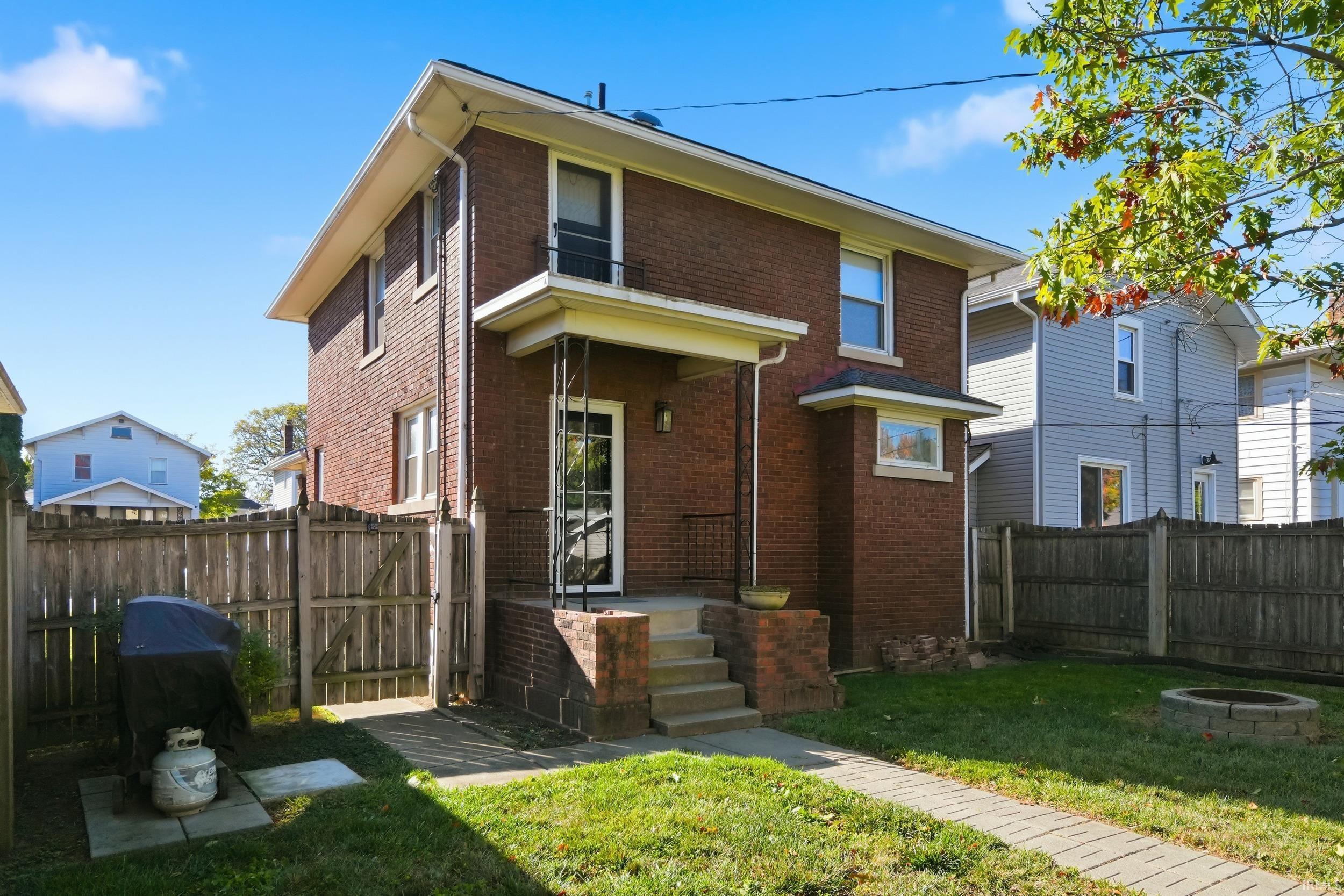 Photo 3 of 504 W State Boulevard