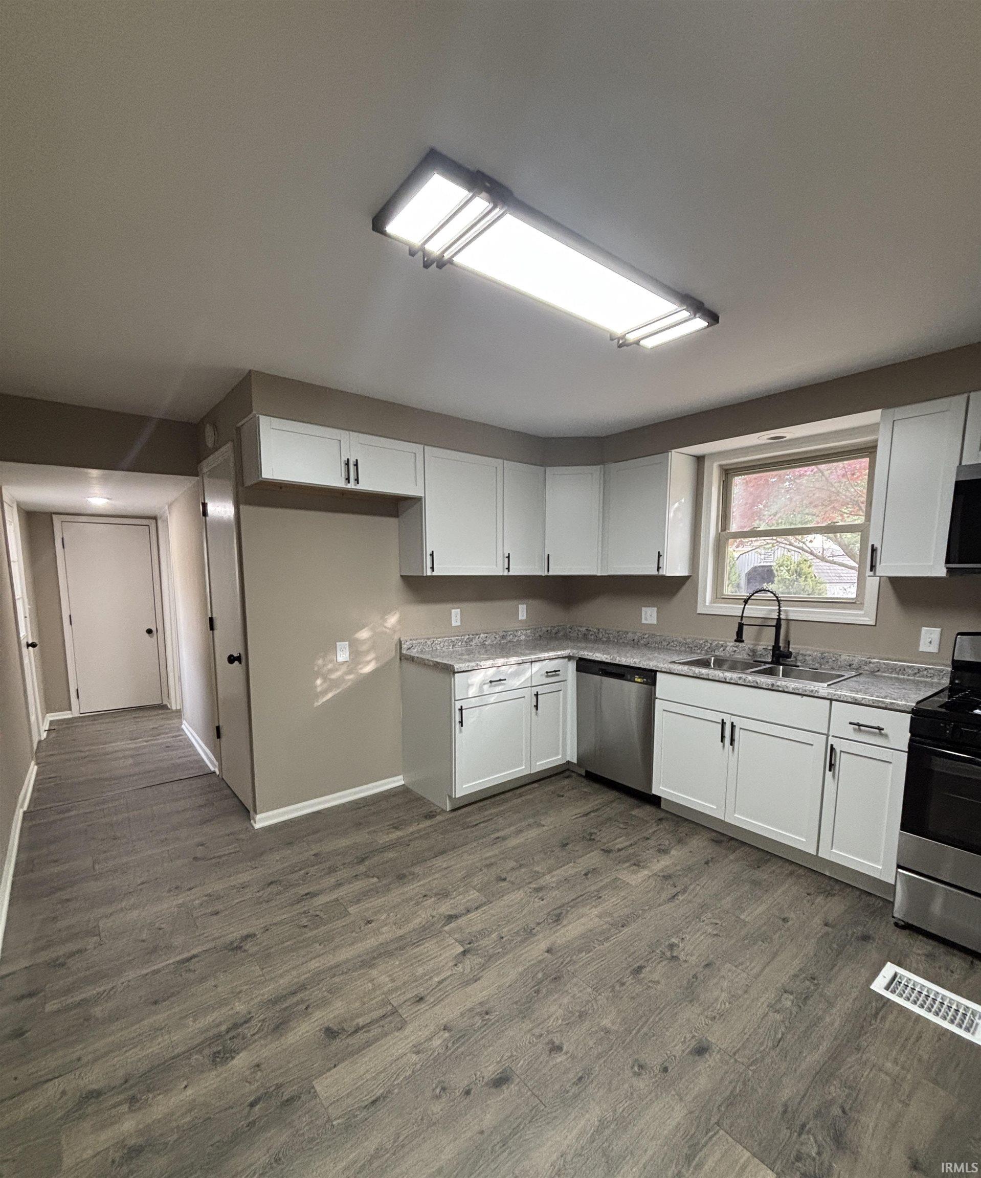 Photo 7 of 7205 Beaty Avenue