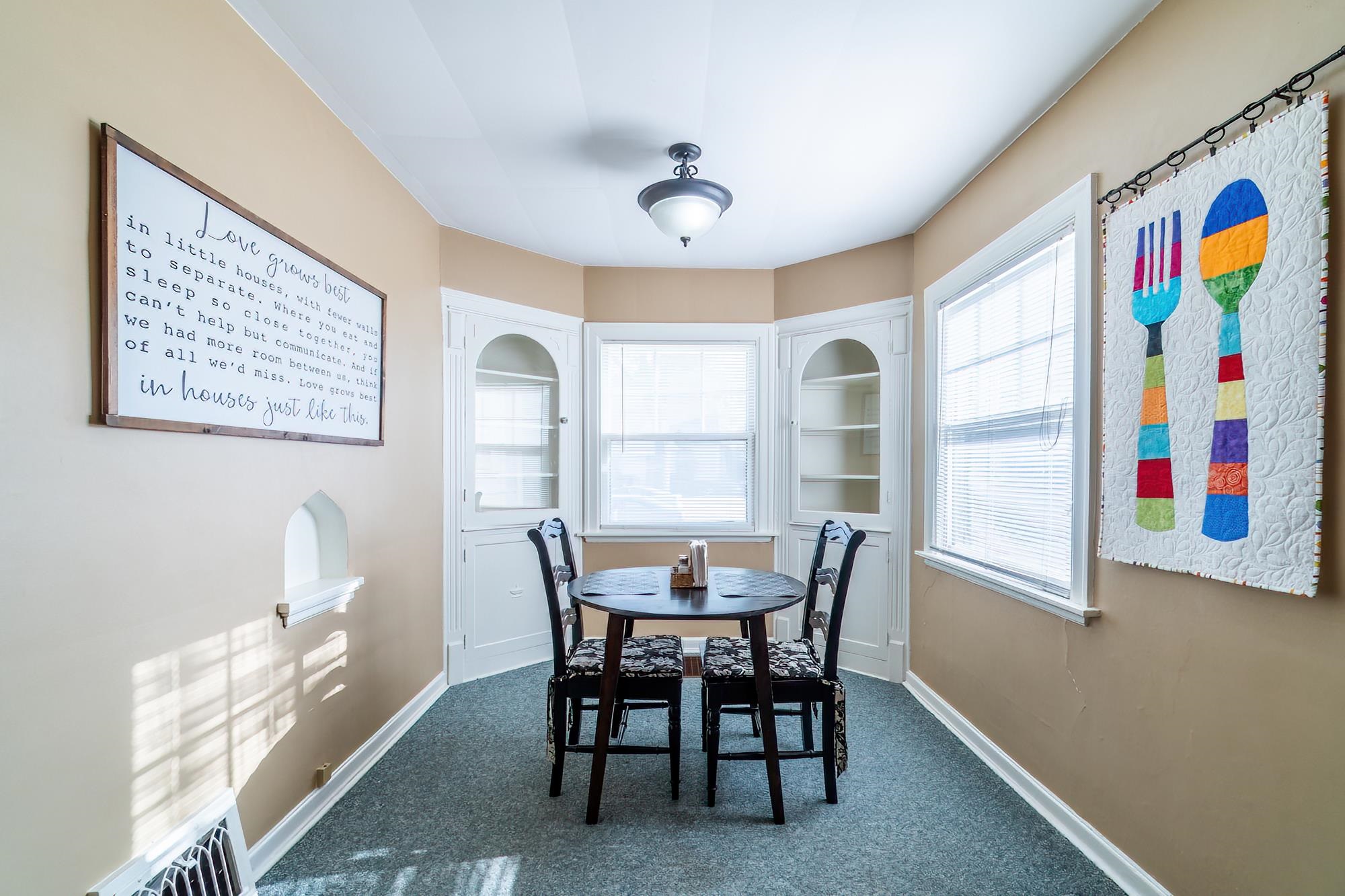 Photo 4 of 4316 Marquette Drive