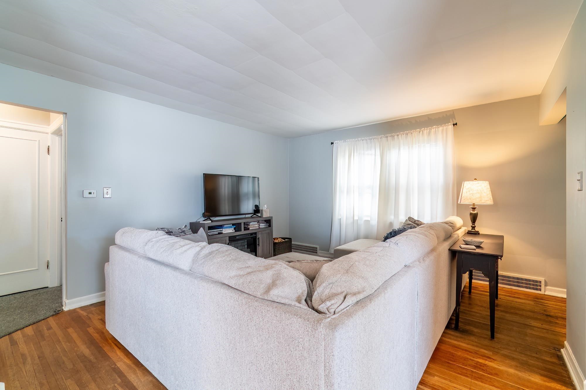 Photo 8 of 4316 Marquette Drive