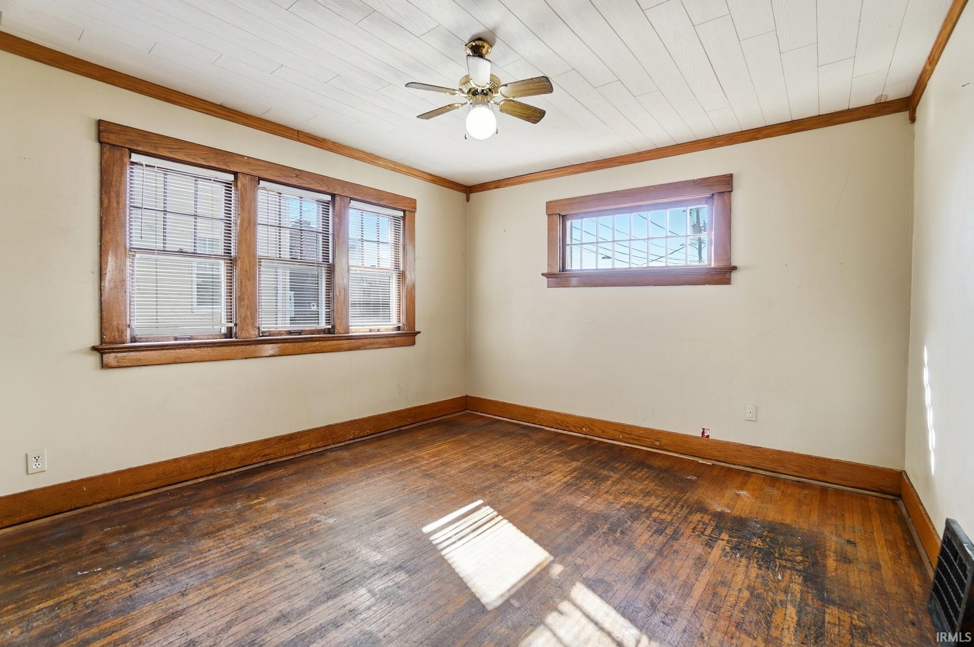 Photo 11 of 2315 California Avenue