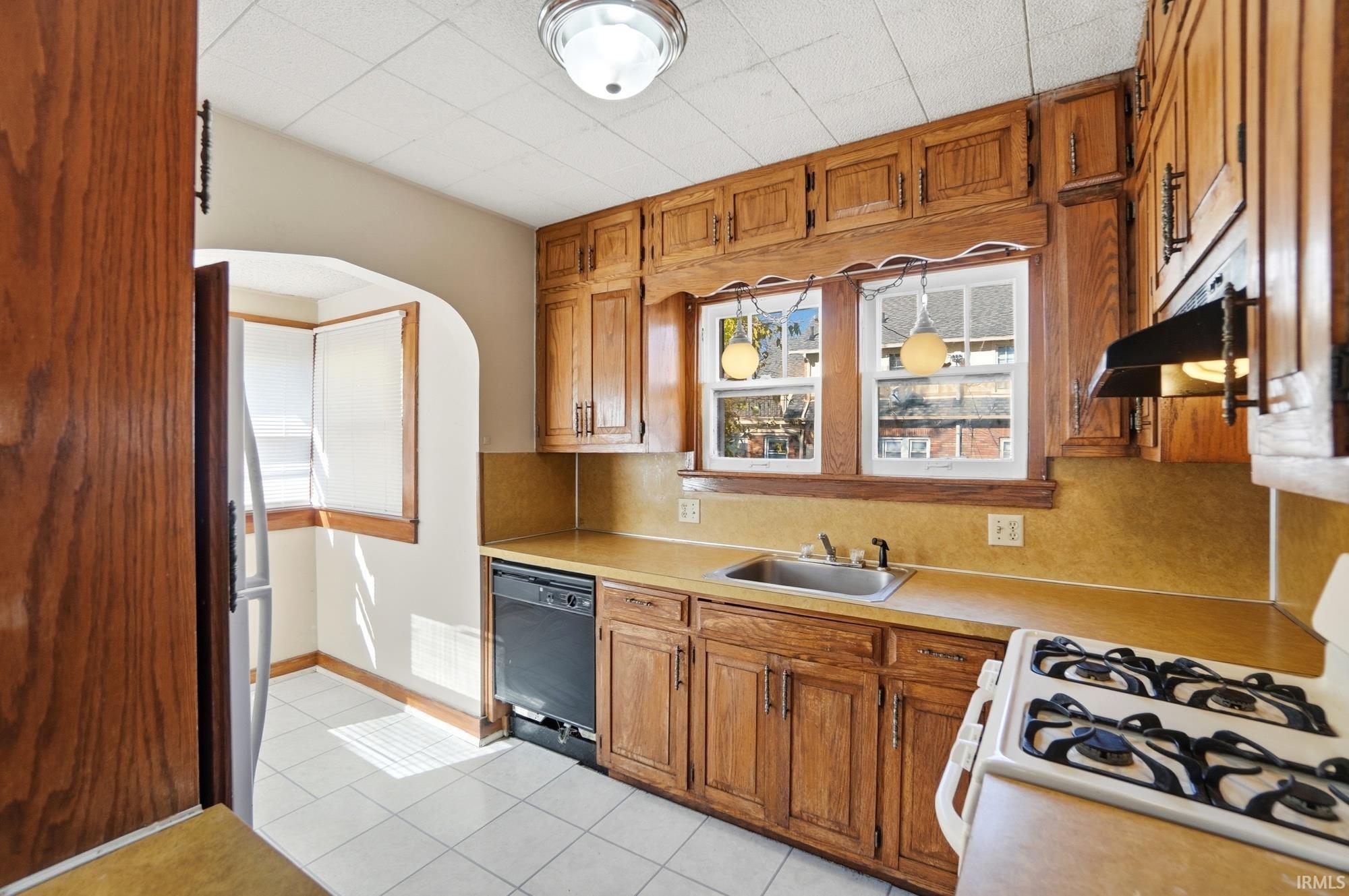 Photo 12 of 2315 California Avenue