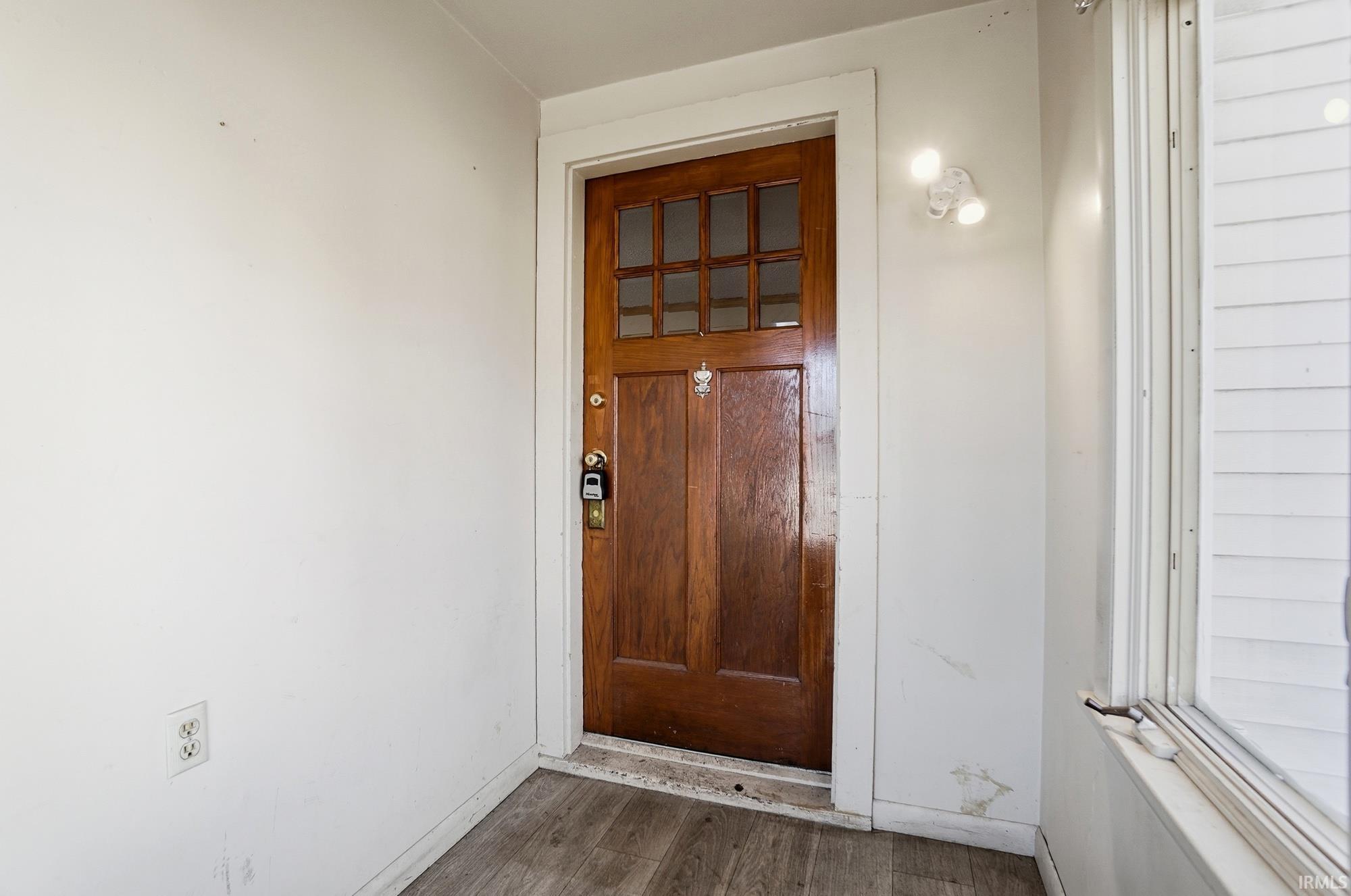 Photo 4 of 2315 California Avenue