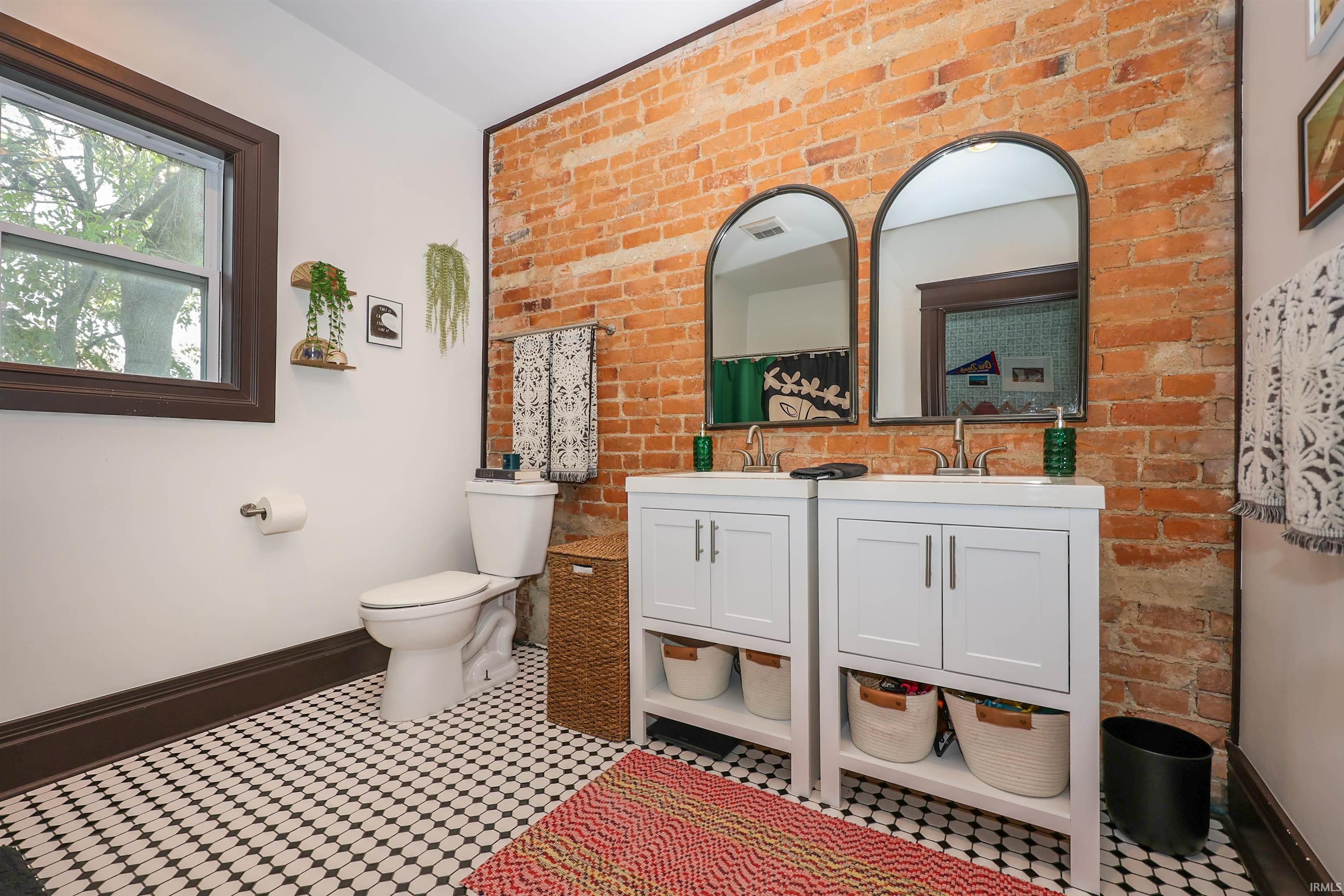 Photo 24 of 1113 Rockhill Street