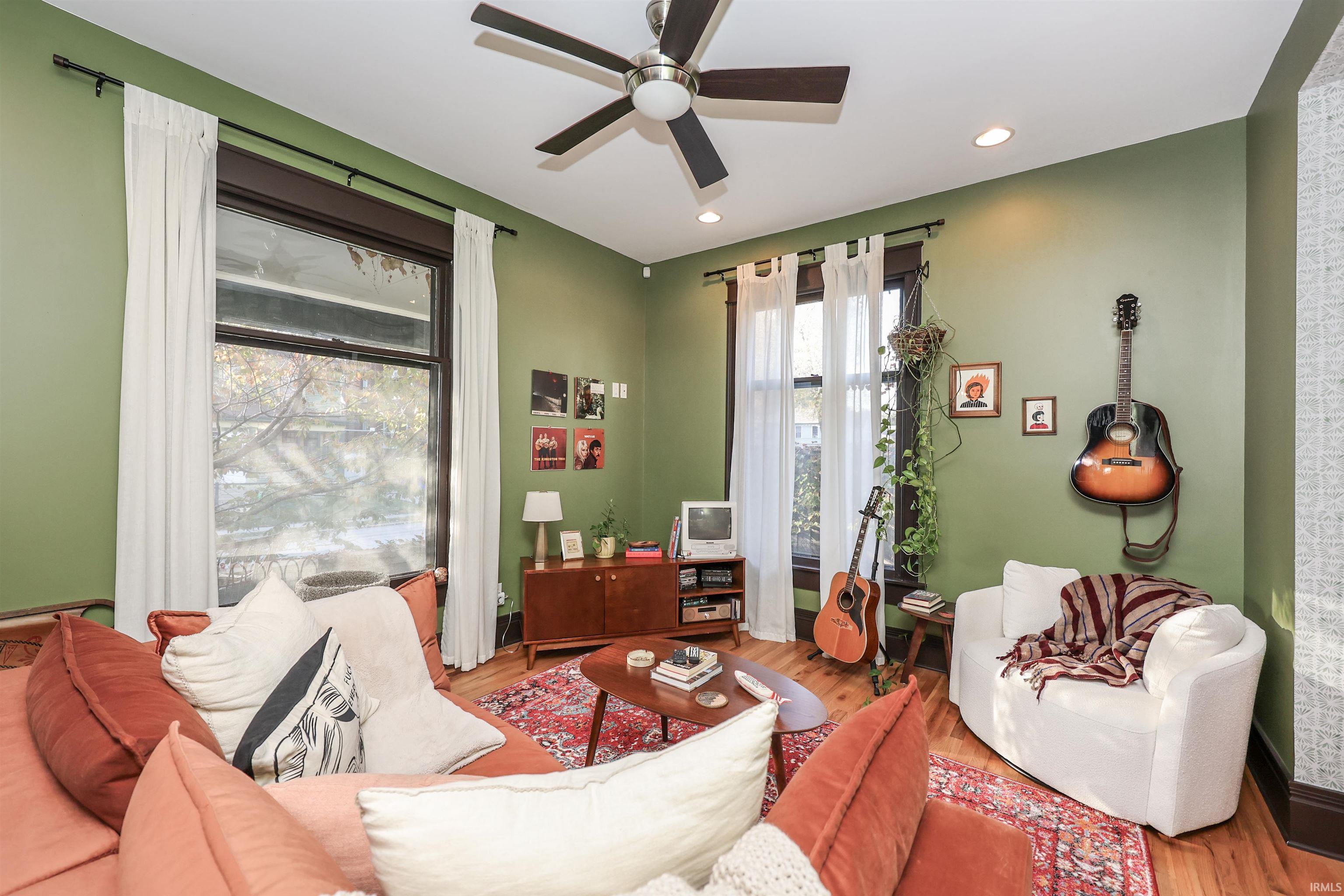 Photo 5 of 1113 Rockhill Street