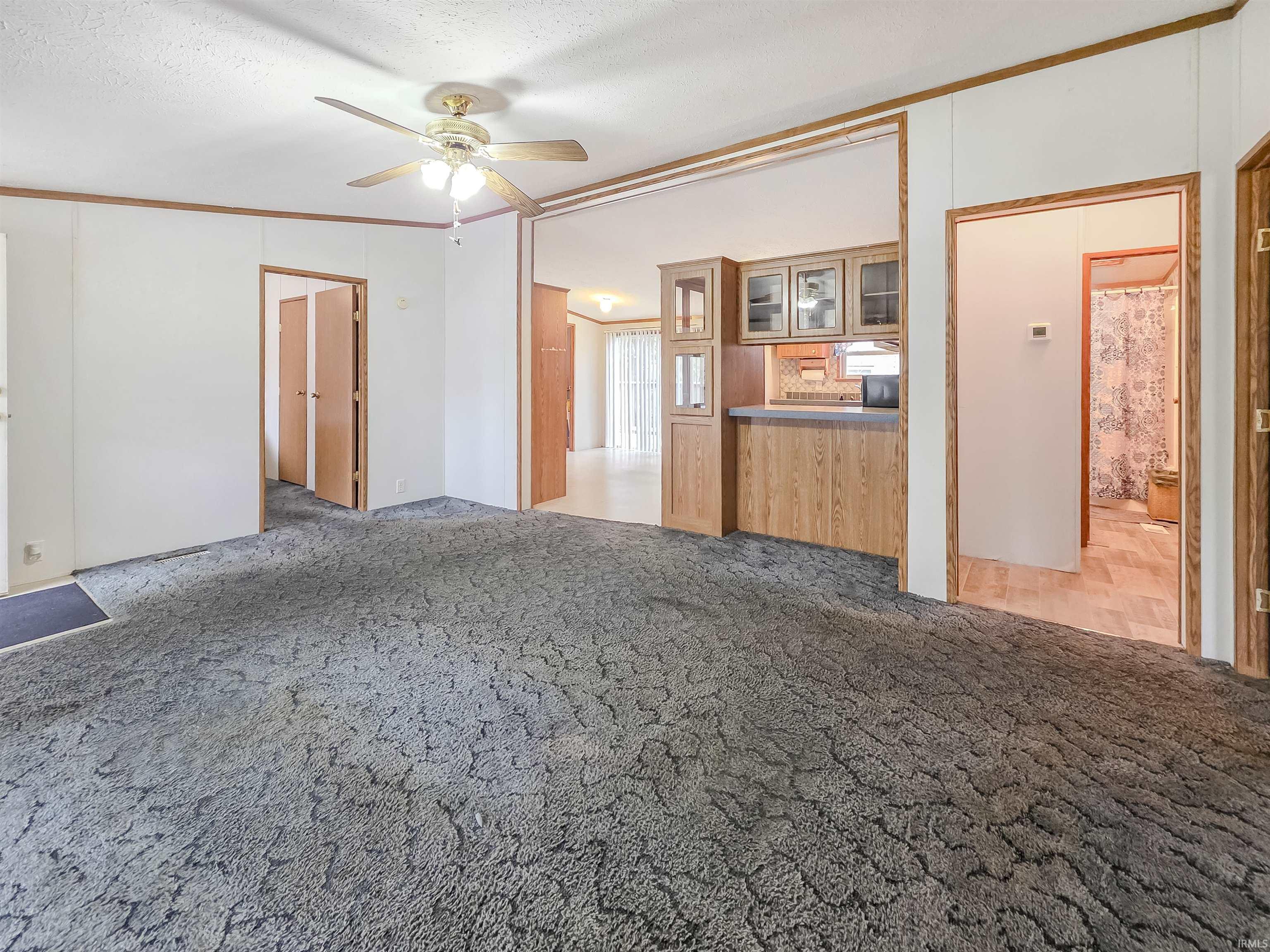 Homes for sale in Linton, IN | 79 Se 10Th St, Linton, IN 47441 | MLS# 202544297