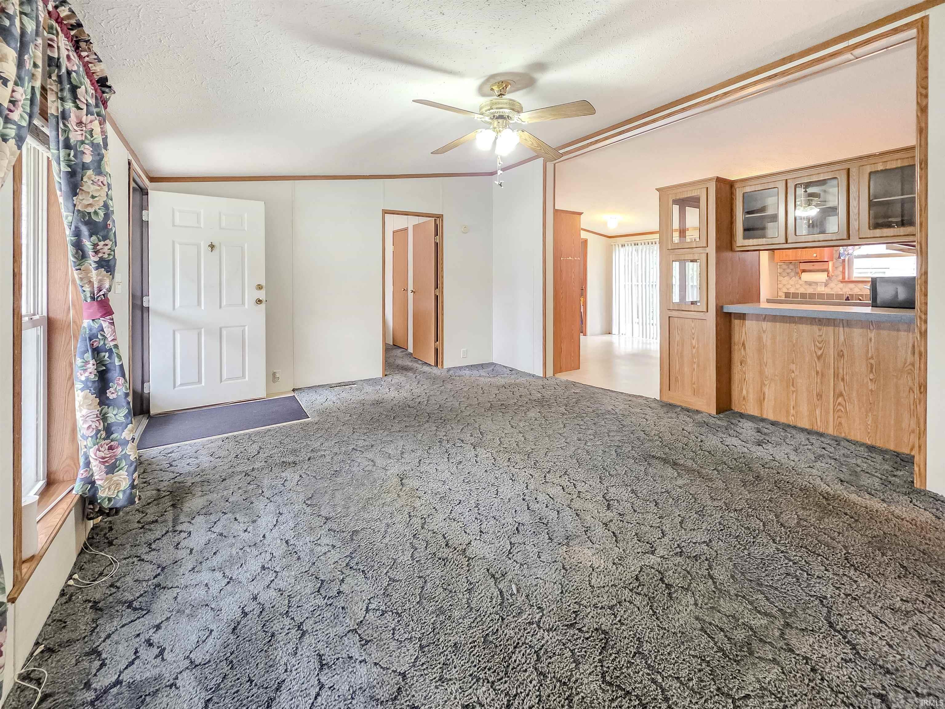 Homes for sale in Linton, IN | 79 Se 10Th St, Linton, IN 47441 | MLS# 202544297