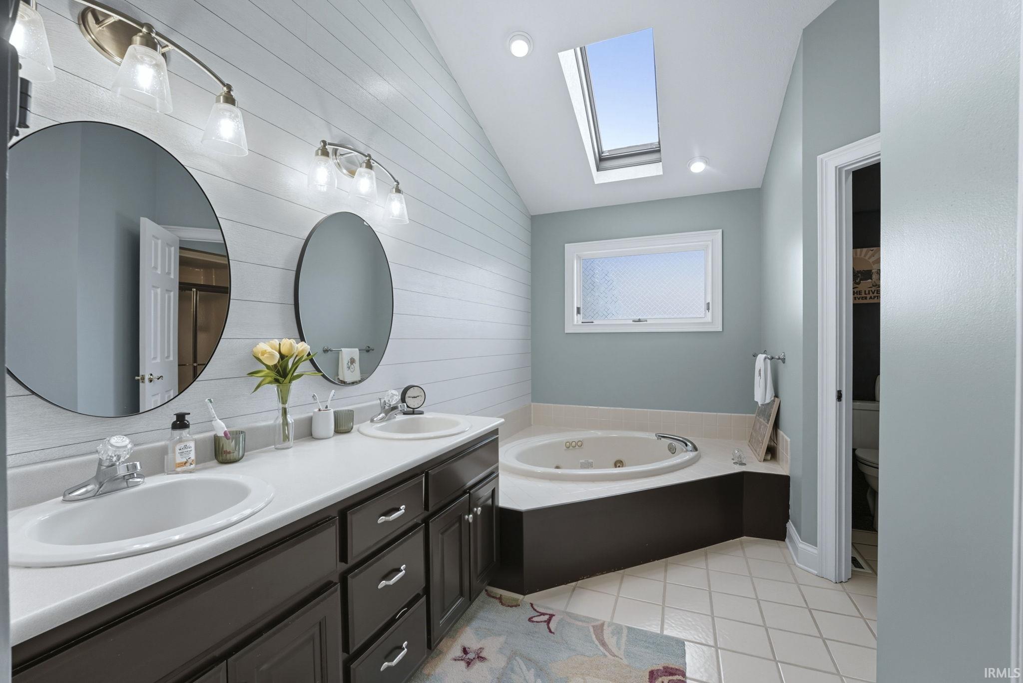 Photo 14 of 303 Hunters Ridge