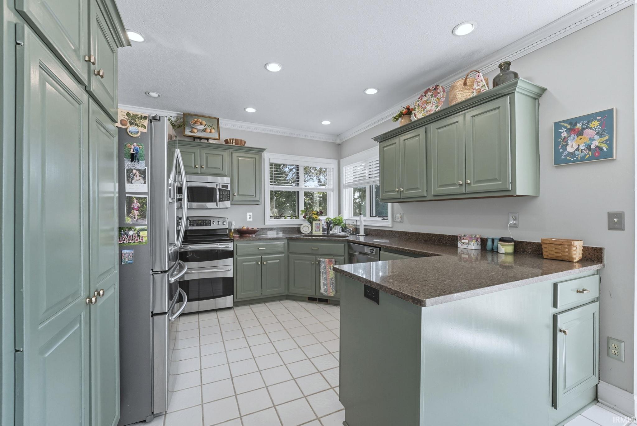 Photo 6 of 303 Hunters Ridge