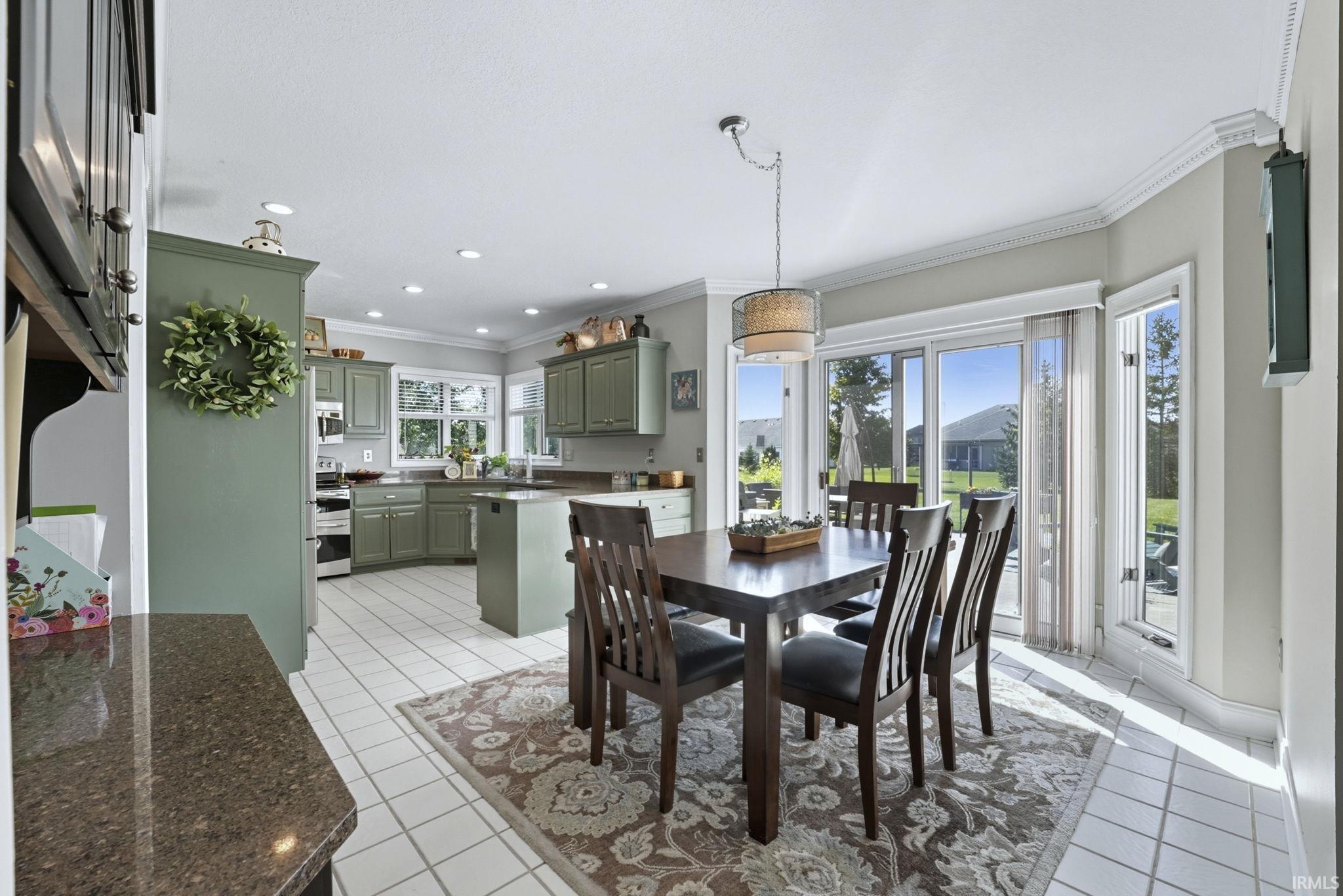 Photo 9 of 303 Hunters Ridge