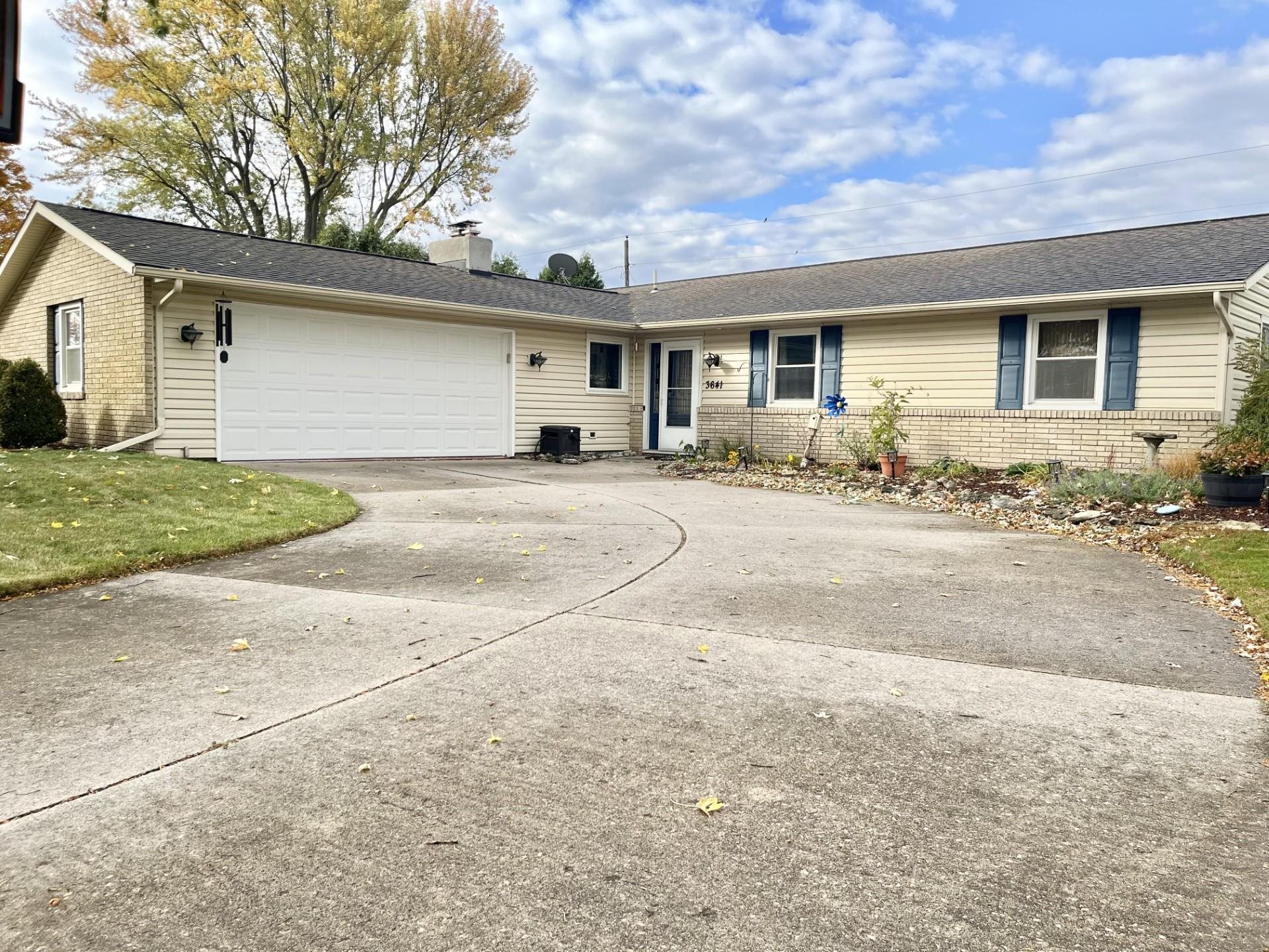 Photo 1 of 3641 Cardinal Lane