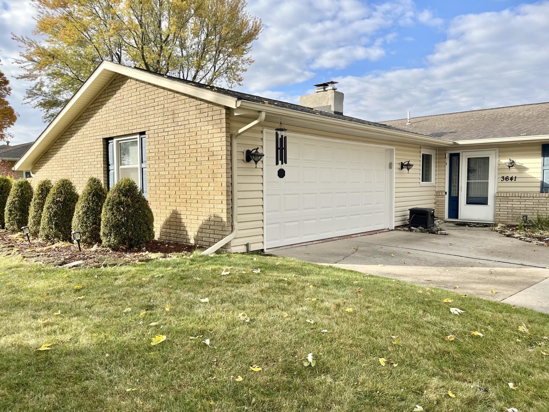 Photo 2 of 3641 Cardinal Lane