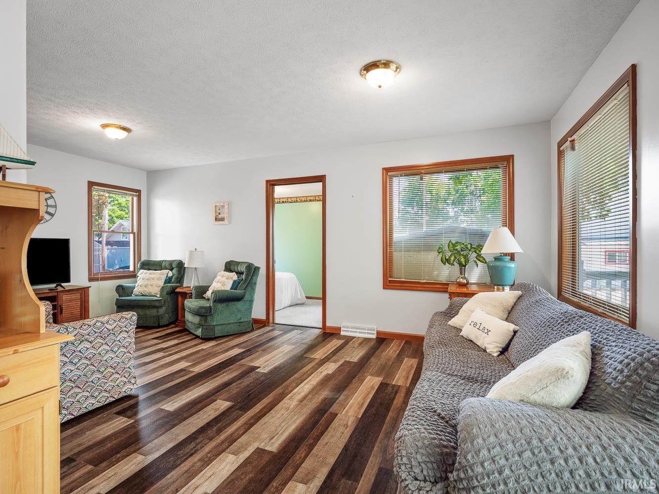 Photo 10 of 919 S Haug Street