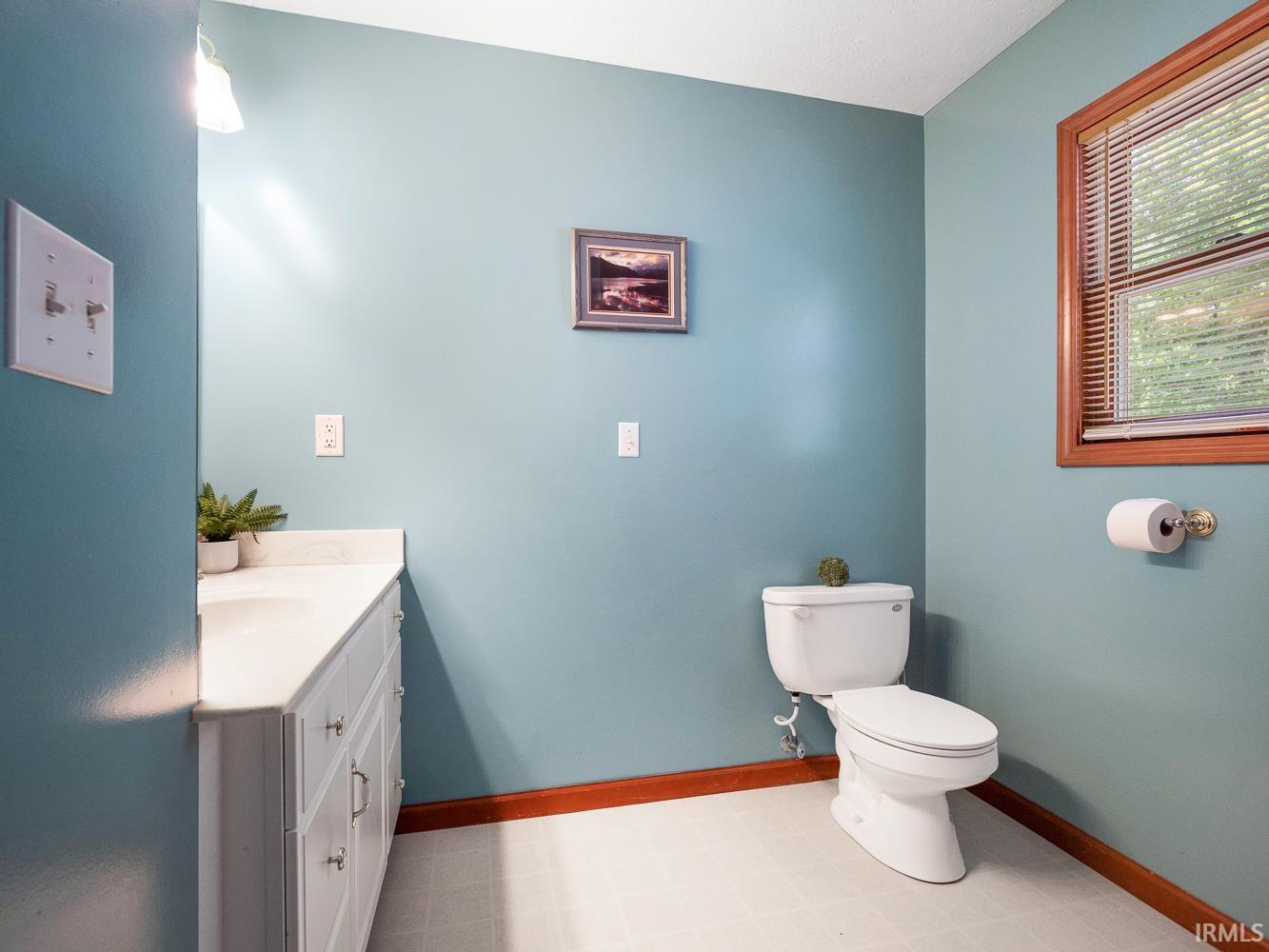 Photo 25 of 919 S Haug Street