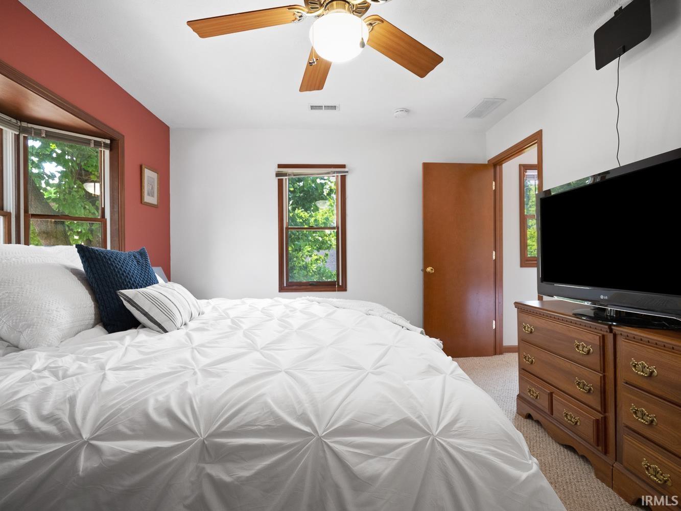 Photo 27 of 919 S Haug Street