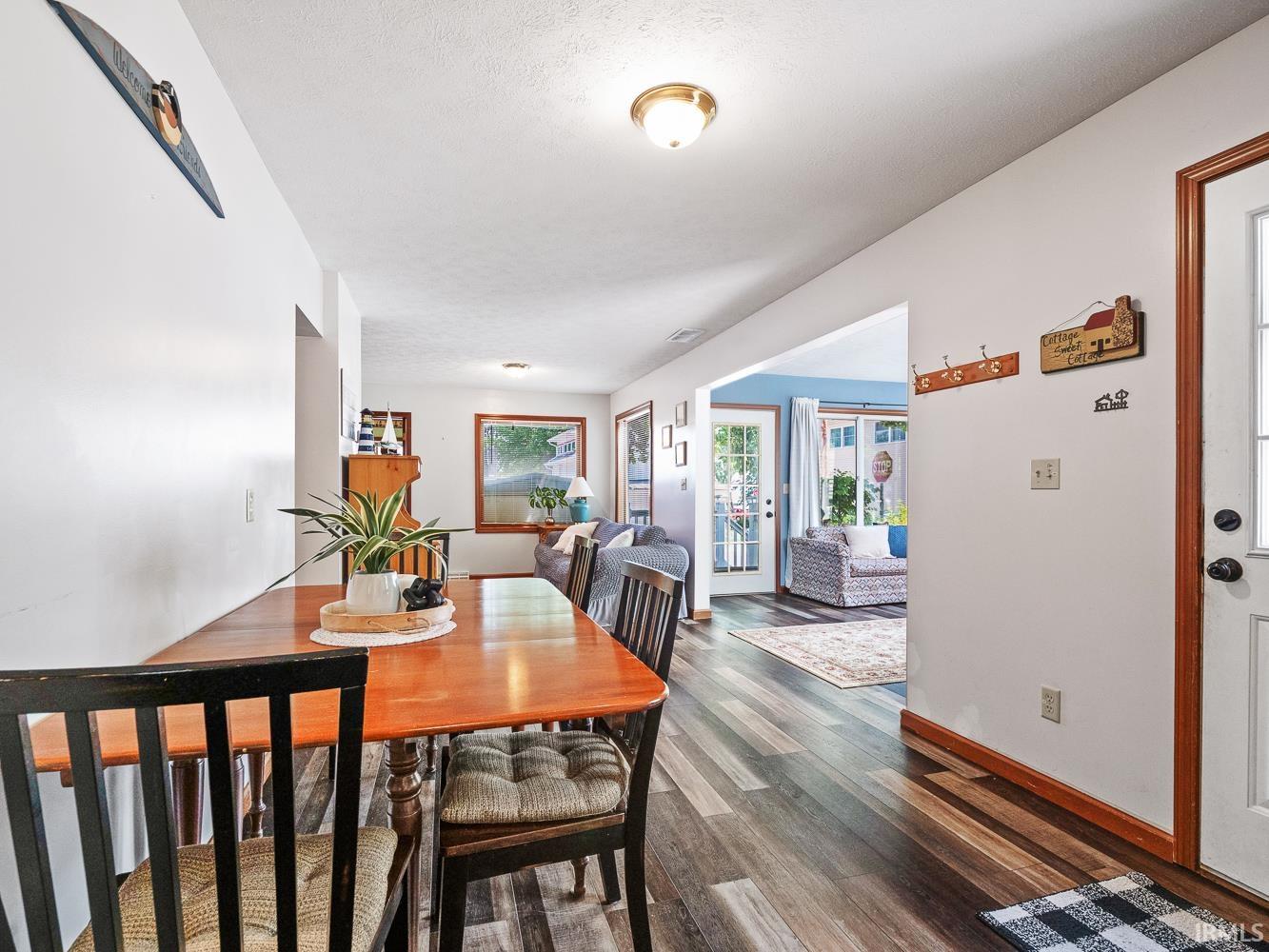 Photo 5 of 919 S Haug Street