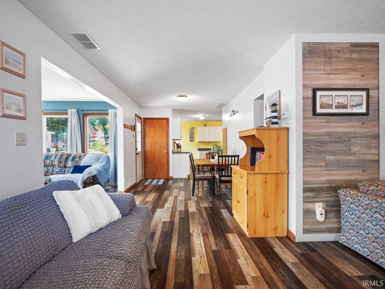 Photo 6 of 919 S Haug Street