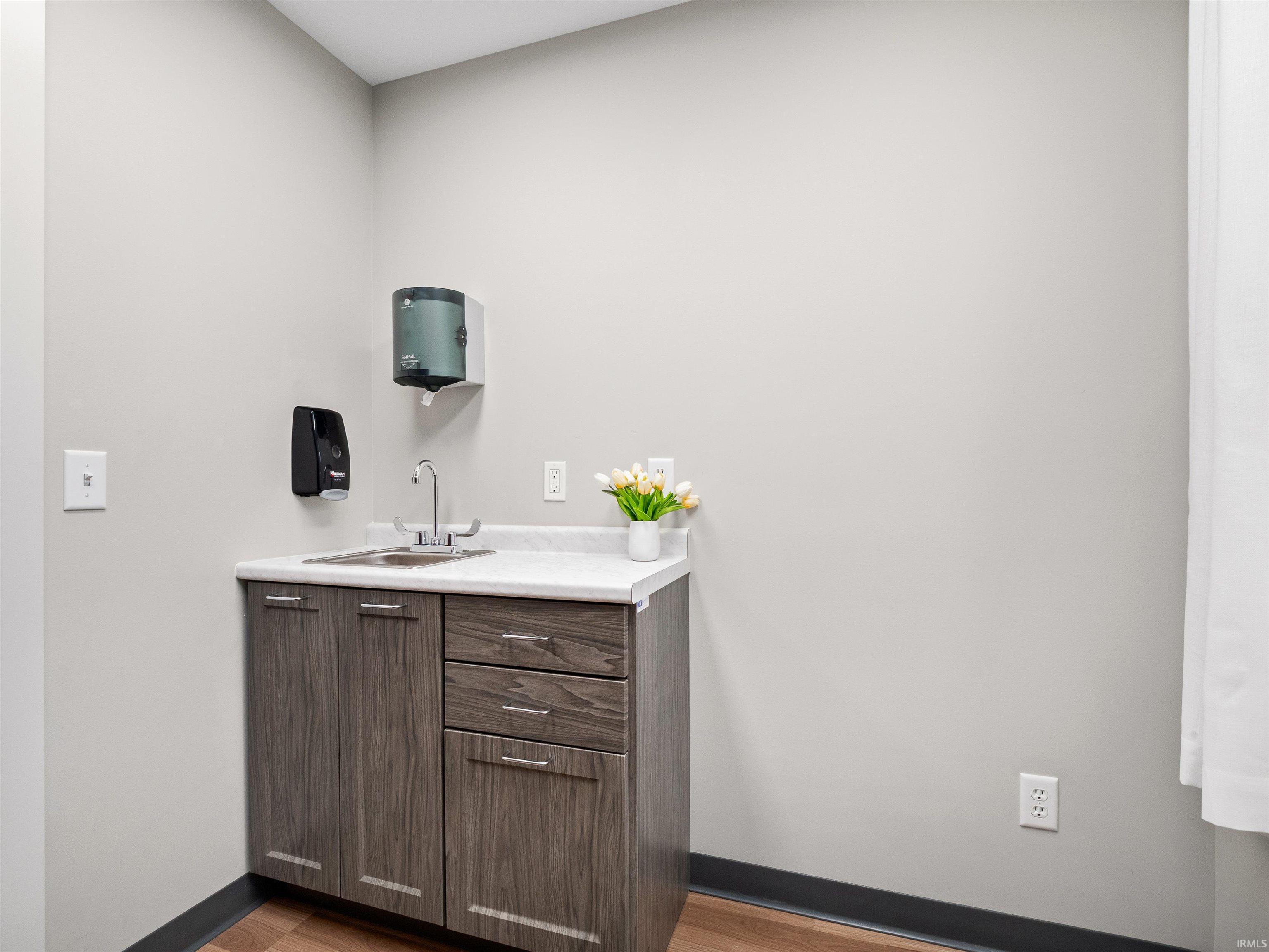 Photo 29 of 308 S Scott Street