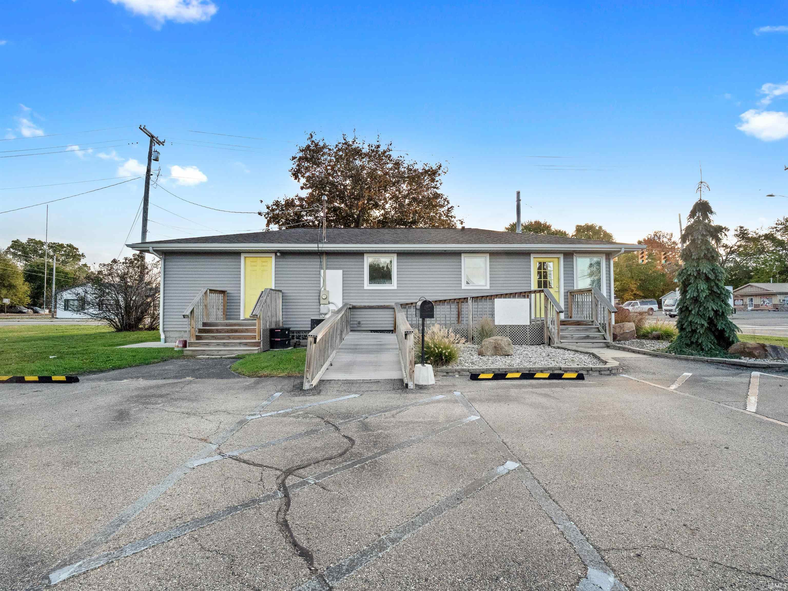 Photo 33 of 308 S Scott Street