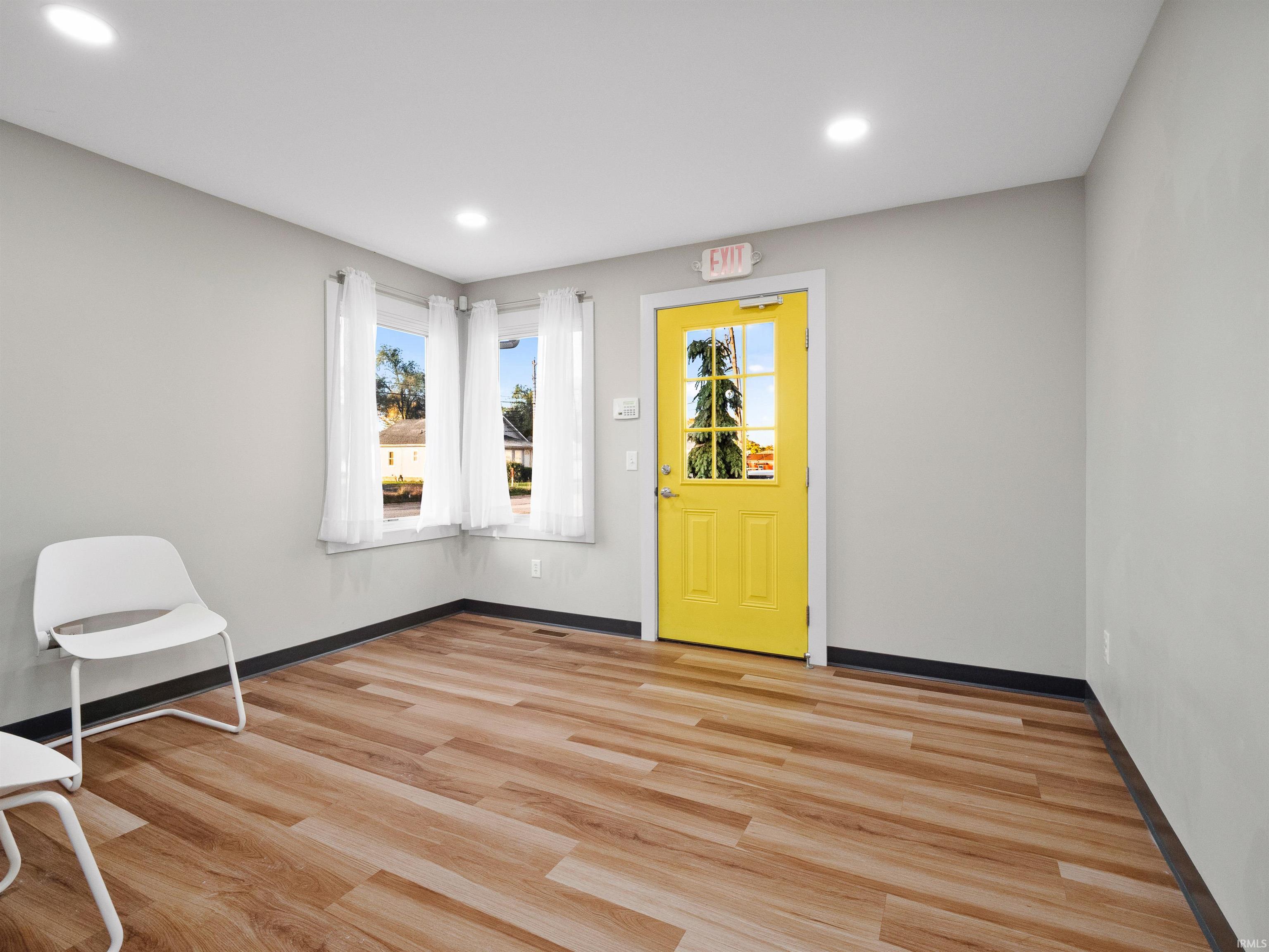 Photo 4 of 308 S Scott Street