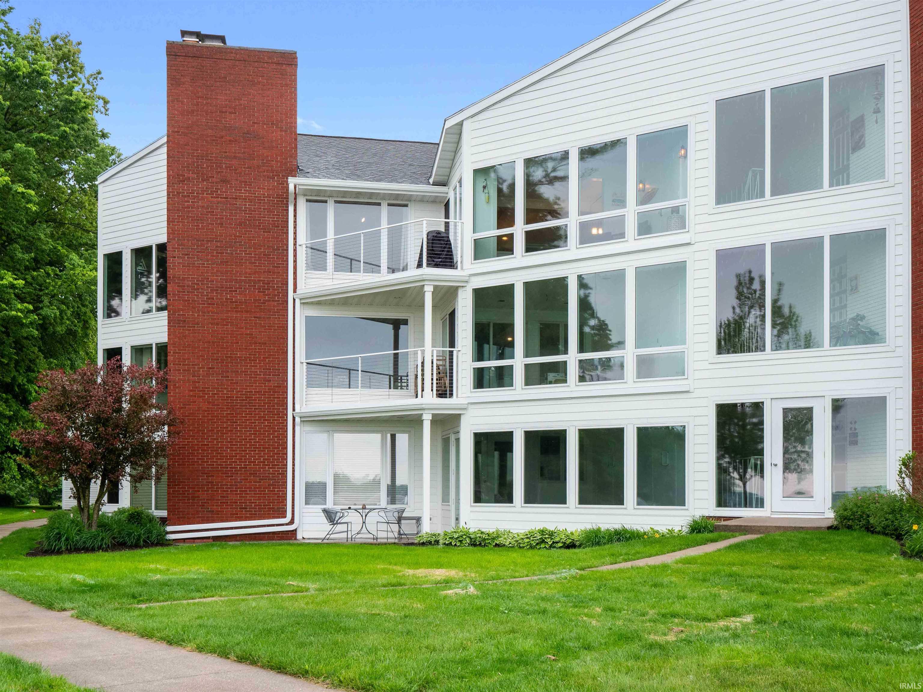 Photo 1 of 10660 N Southshore Drive