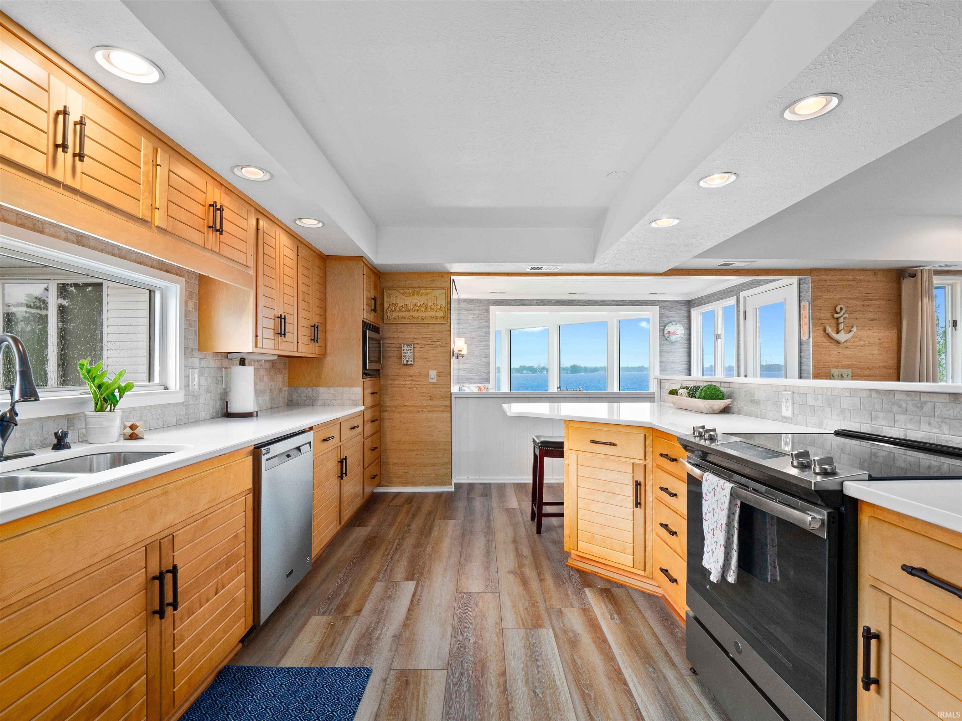 Photo 14 of 10660 N Southshore Drive