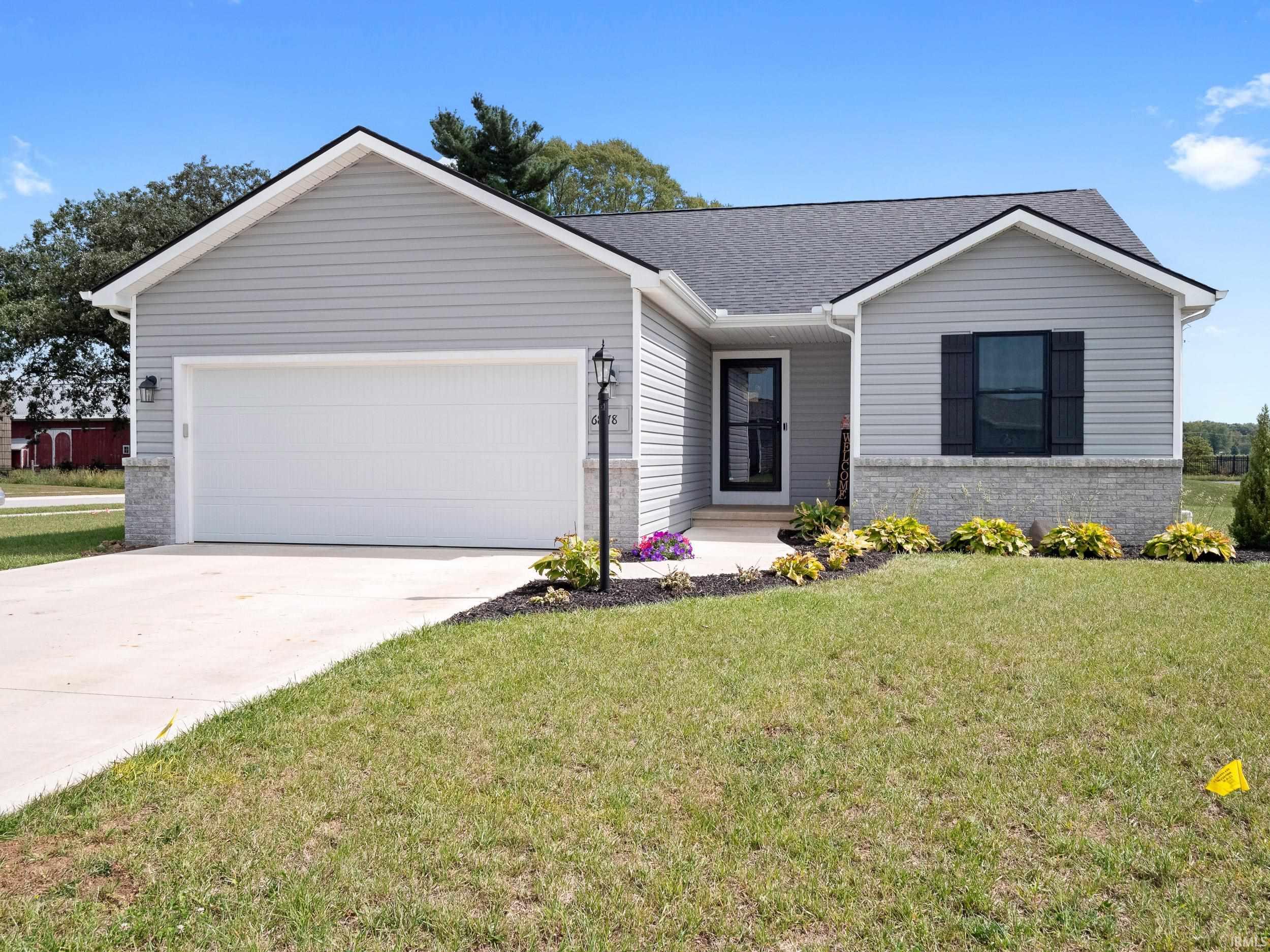 Photo 2 of 68178 Kestrel Lane