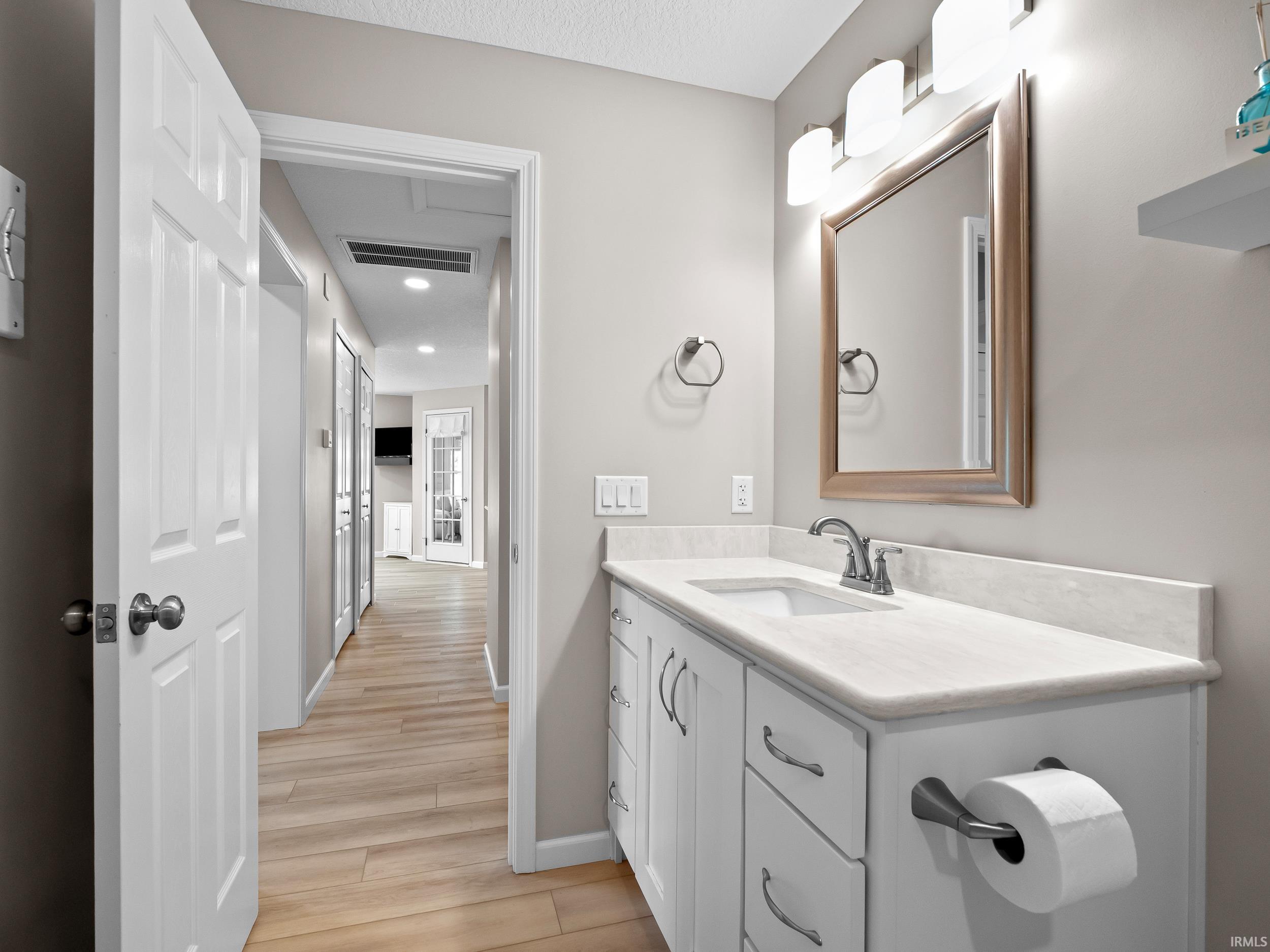 Photo 30 of 700 S Lakeside Drive