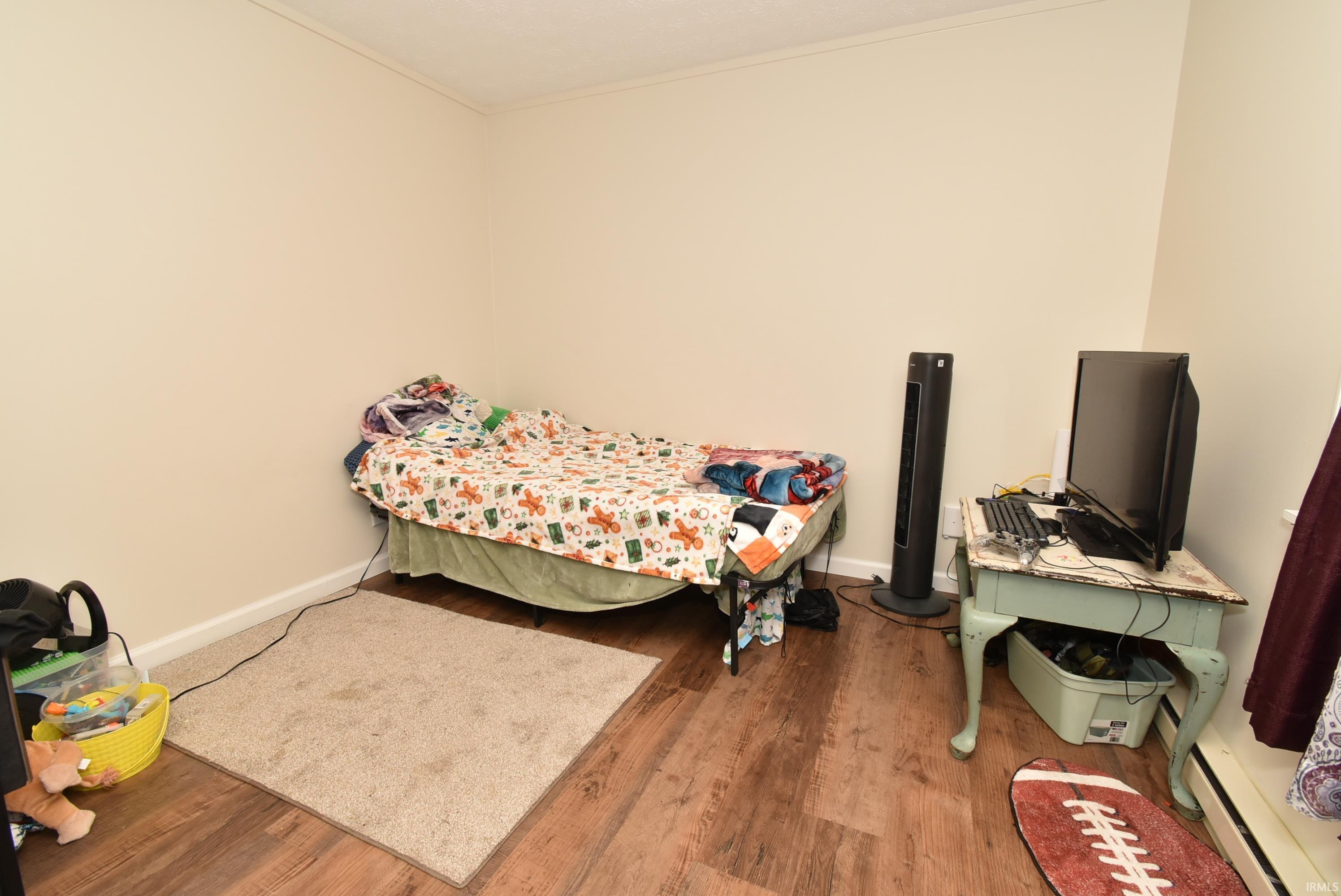 Homes for sale in Oxford, IN | 604 N 5th St, Oxford, IN 47971 | MLS# 202544364