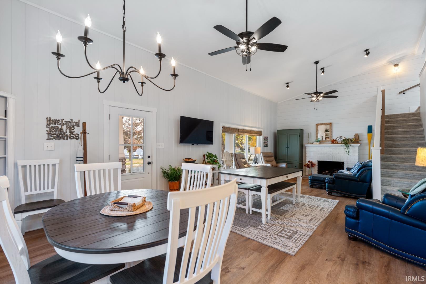 Photo 12 of 301 S MULBERRY