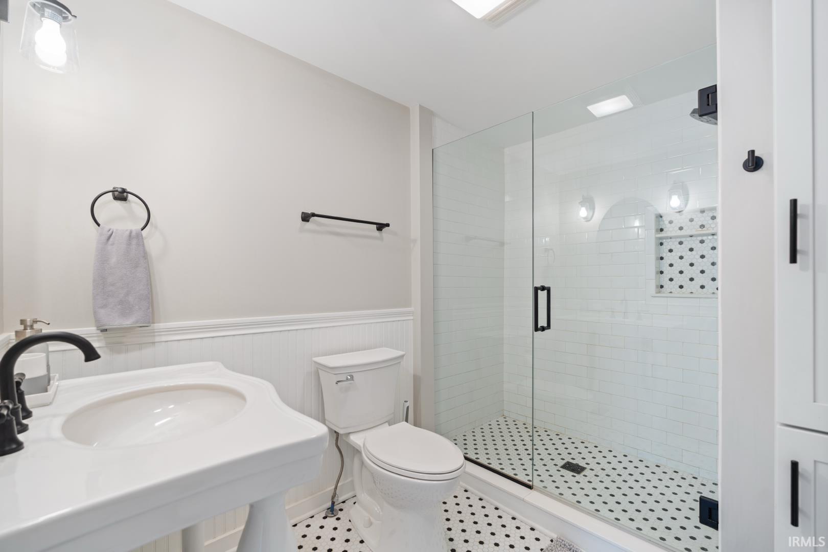 Photo 15 of 301 S MULBERRY