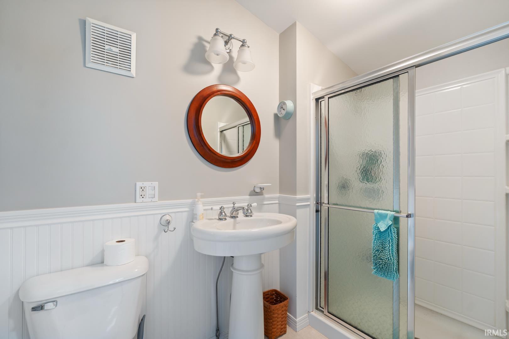 Photo 20 of 301 S MULBERRY