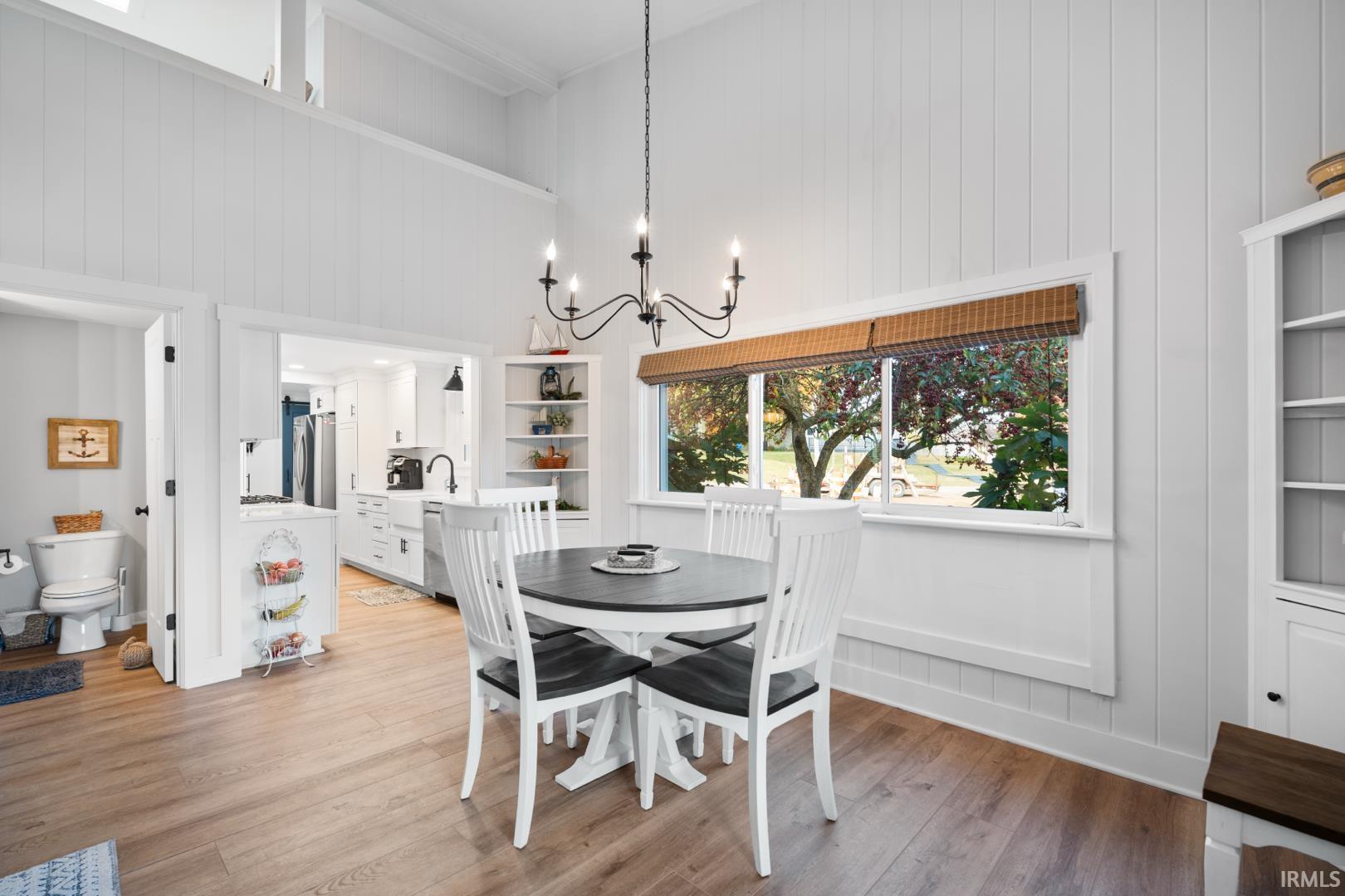 Photo 8 of 301 S MULBERRY