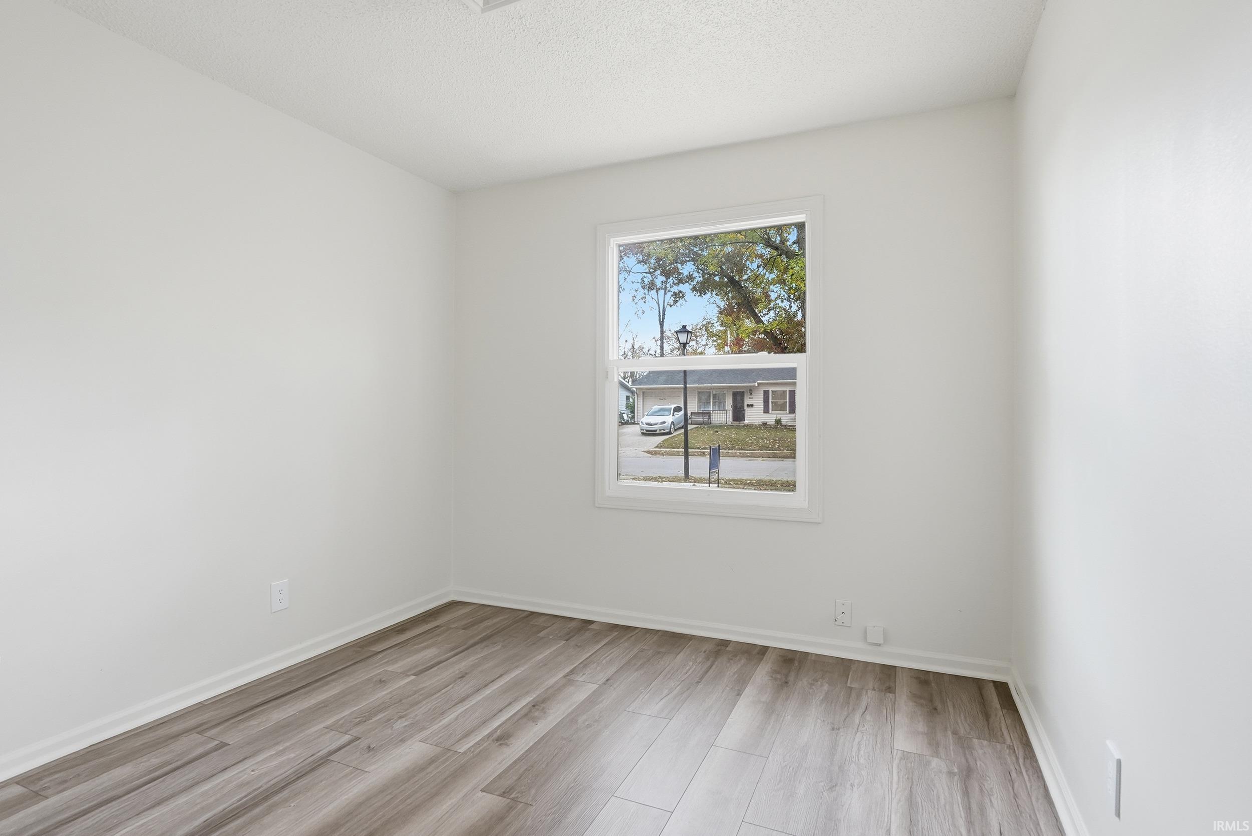 Photo 12 of 1107 Larch Lane