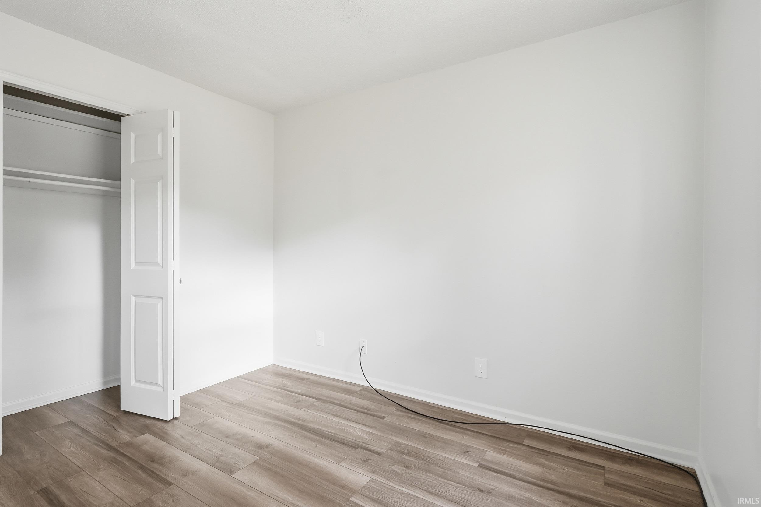 Photo 14 of 1107 Larch Lane