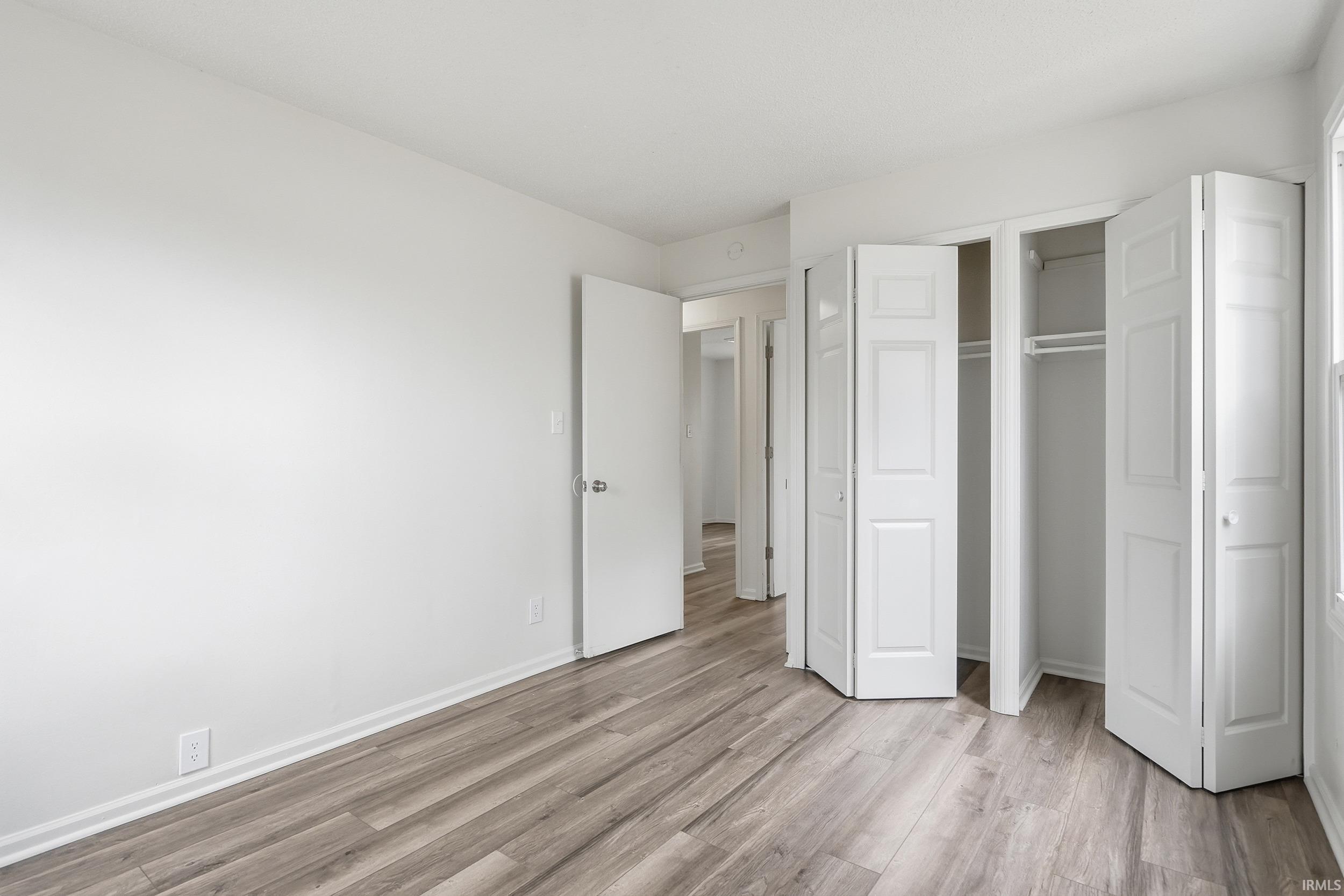 Photo 17 of 1107 Larch Lane