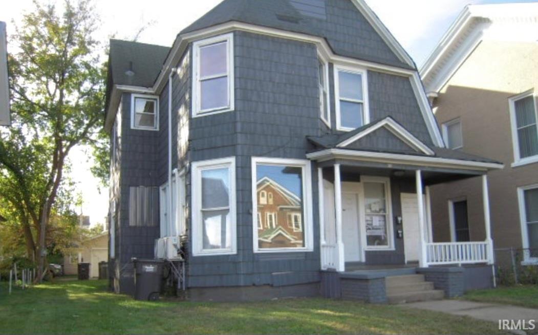 Photo 3 of 207 N 2nd Street