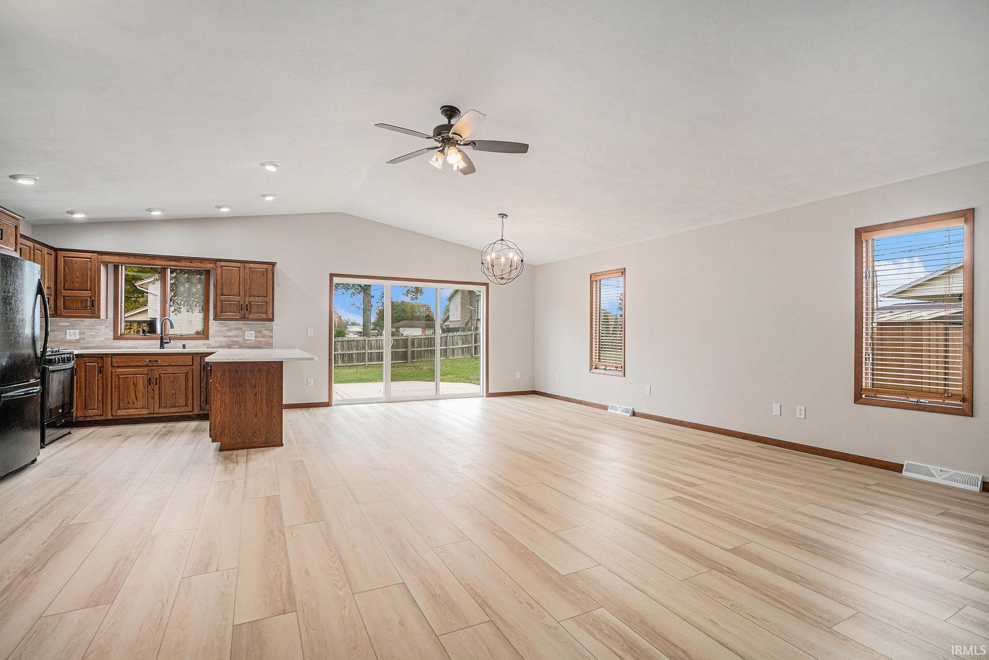 Photo 4 of 22966 Bainbridge Drive