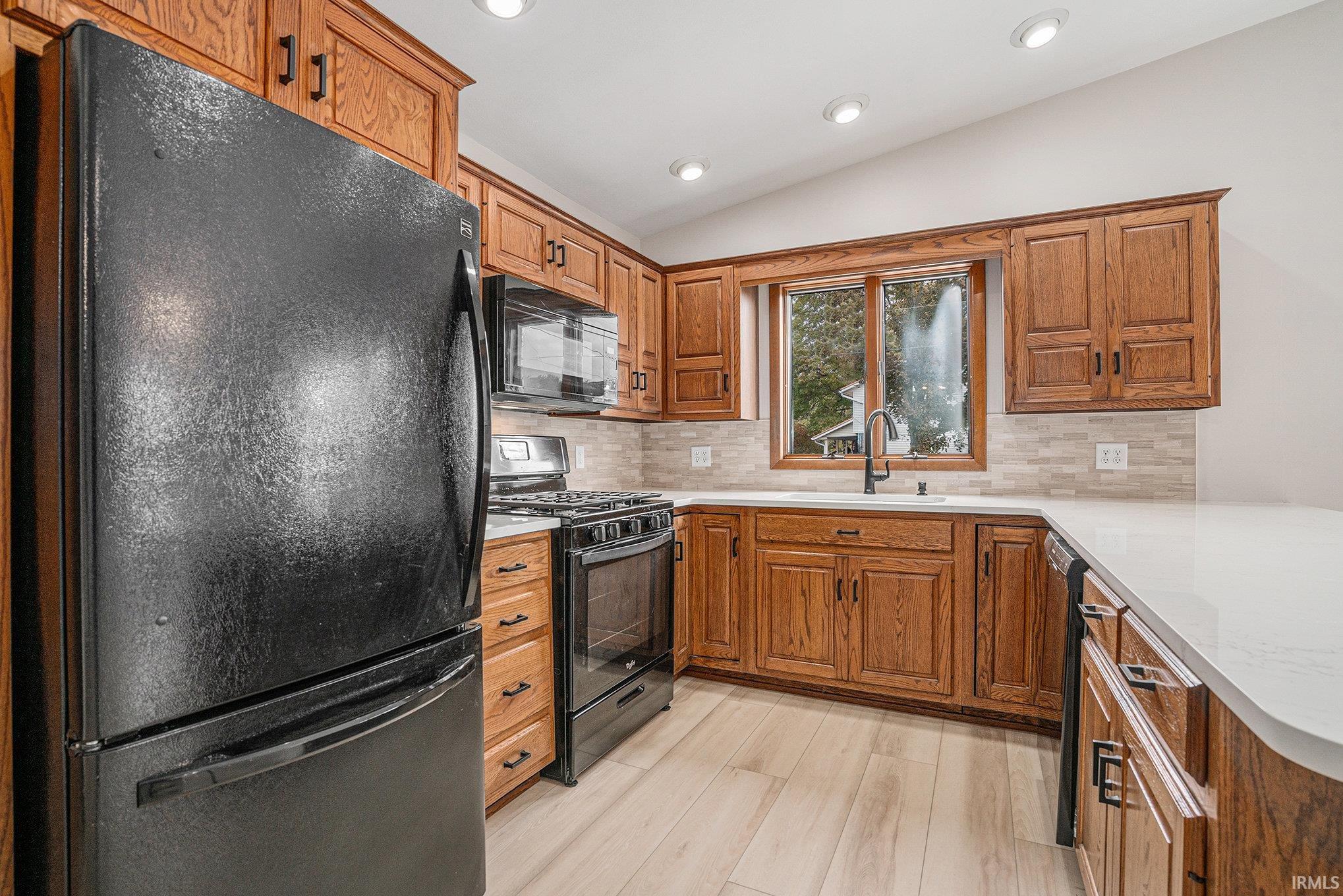 Photo 7 of 22966 Bainbridge Drive