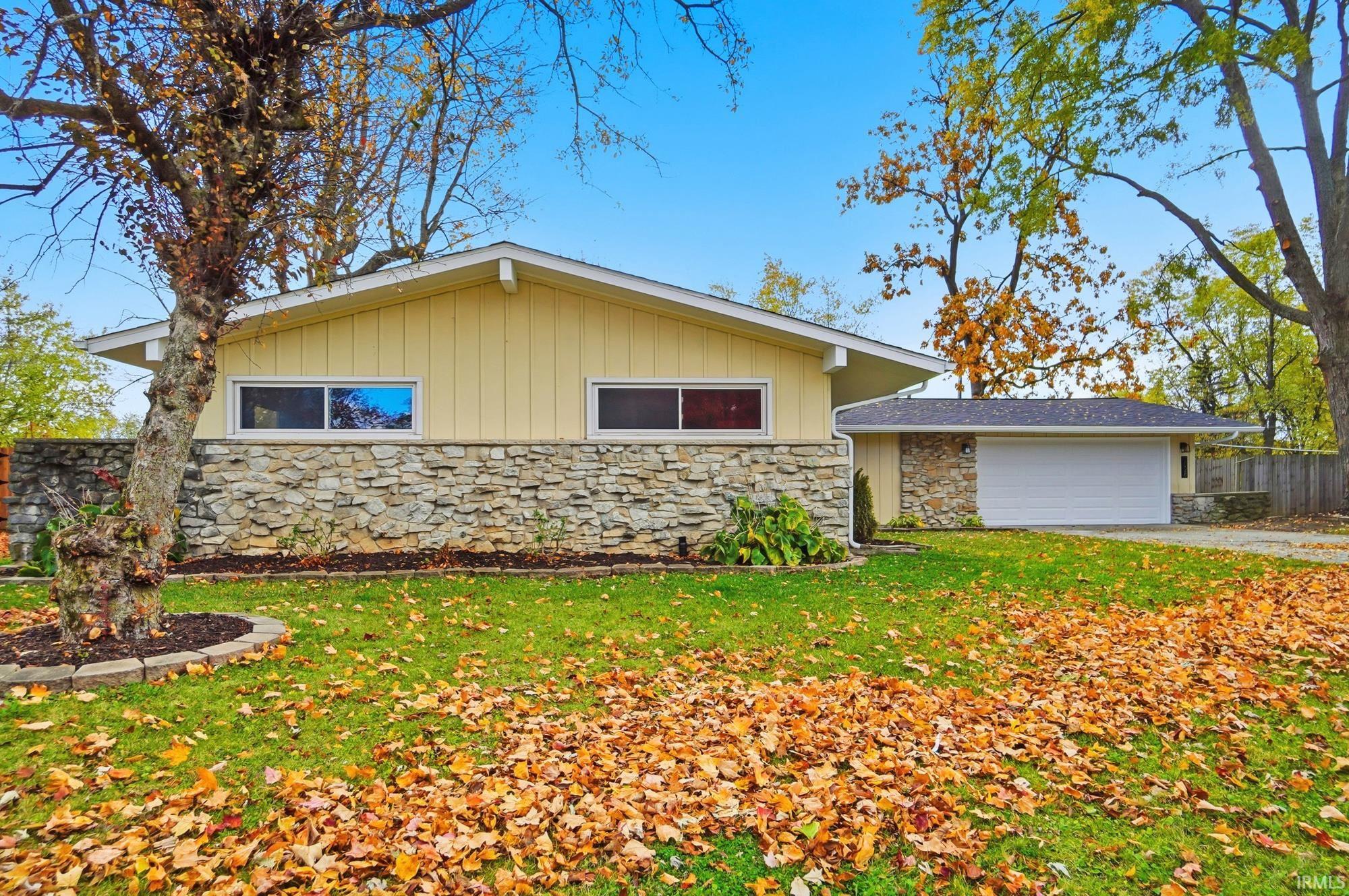 Photo 2 of 7028 Blackhawk Lane