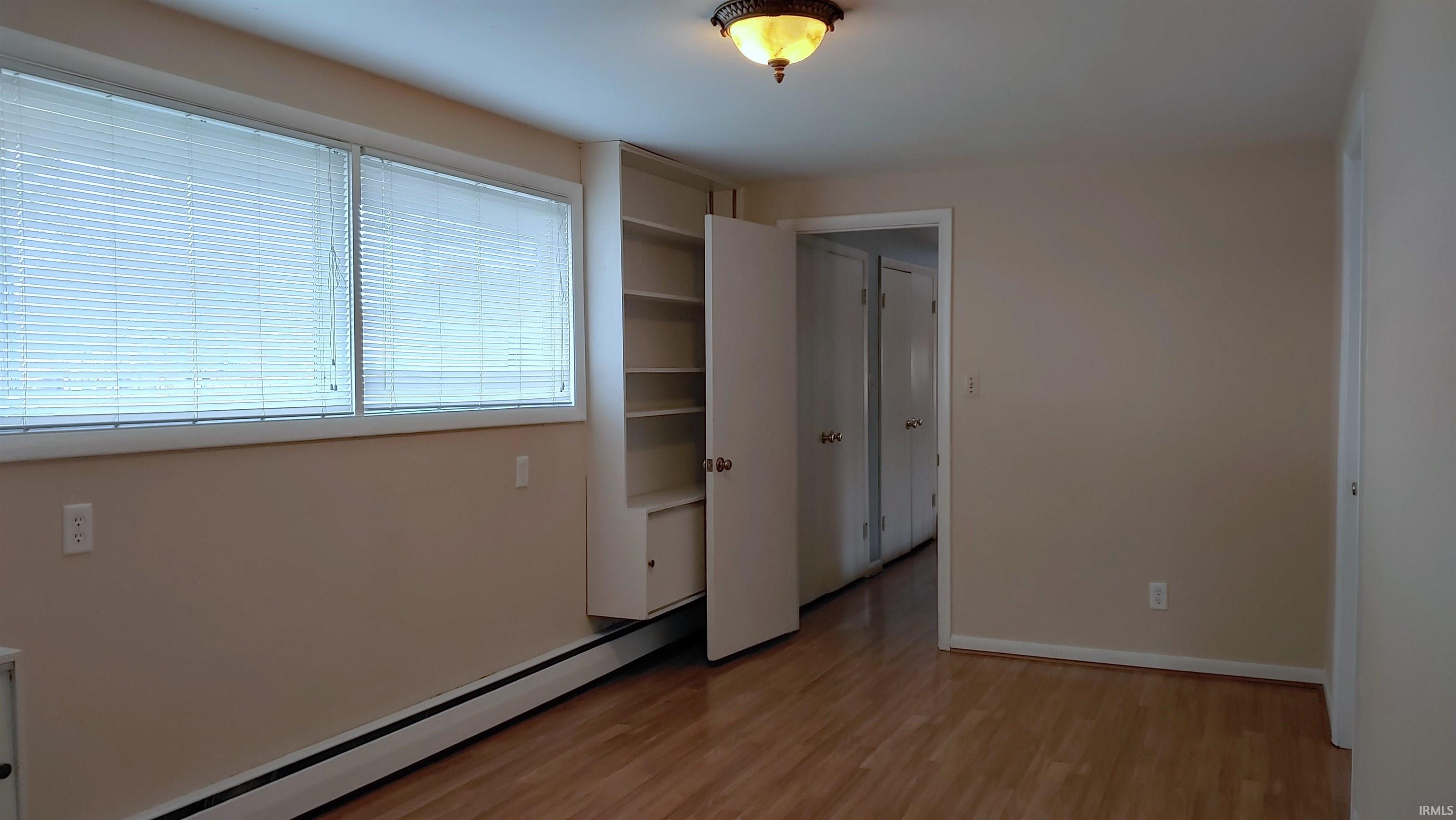 Photo 14 of 217 W WASHINGTON CENTER Road