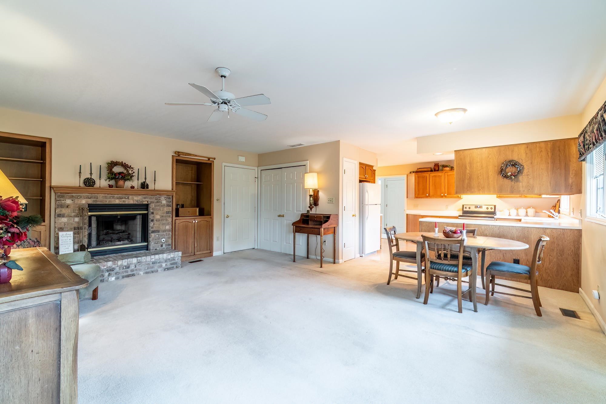 Photo 11 of 4522 Wyndemere Lane