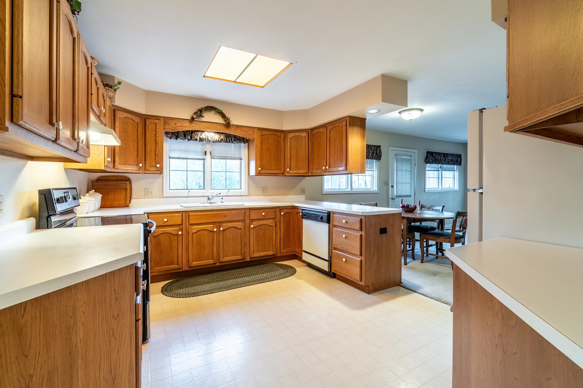 Photo 7 of 4522 Wyndemere Lane