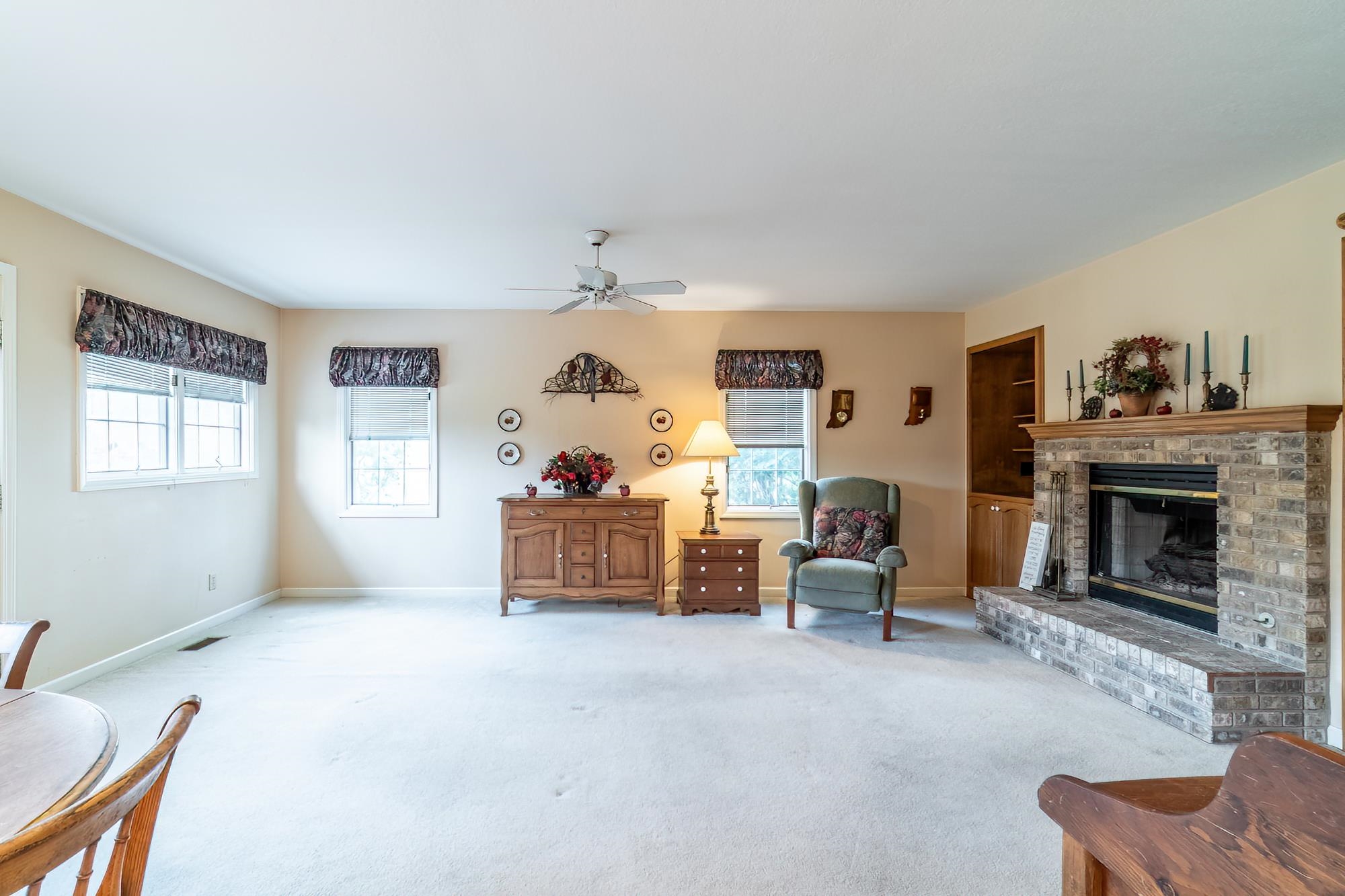 Photo 9 of 4522 Wyndemere Lane