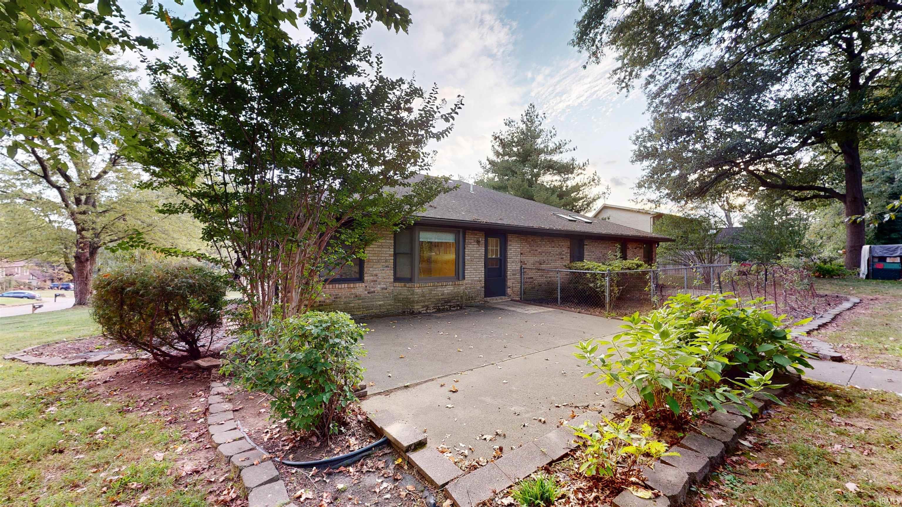 Homes for sale in Newburgh, IN | 5610 Saint Catherine Ct, Newburgh, IN 47630 | MLS# 202544404