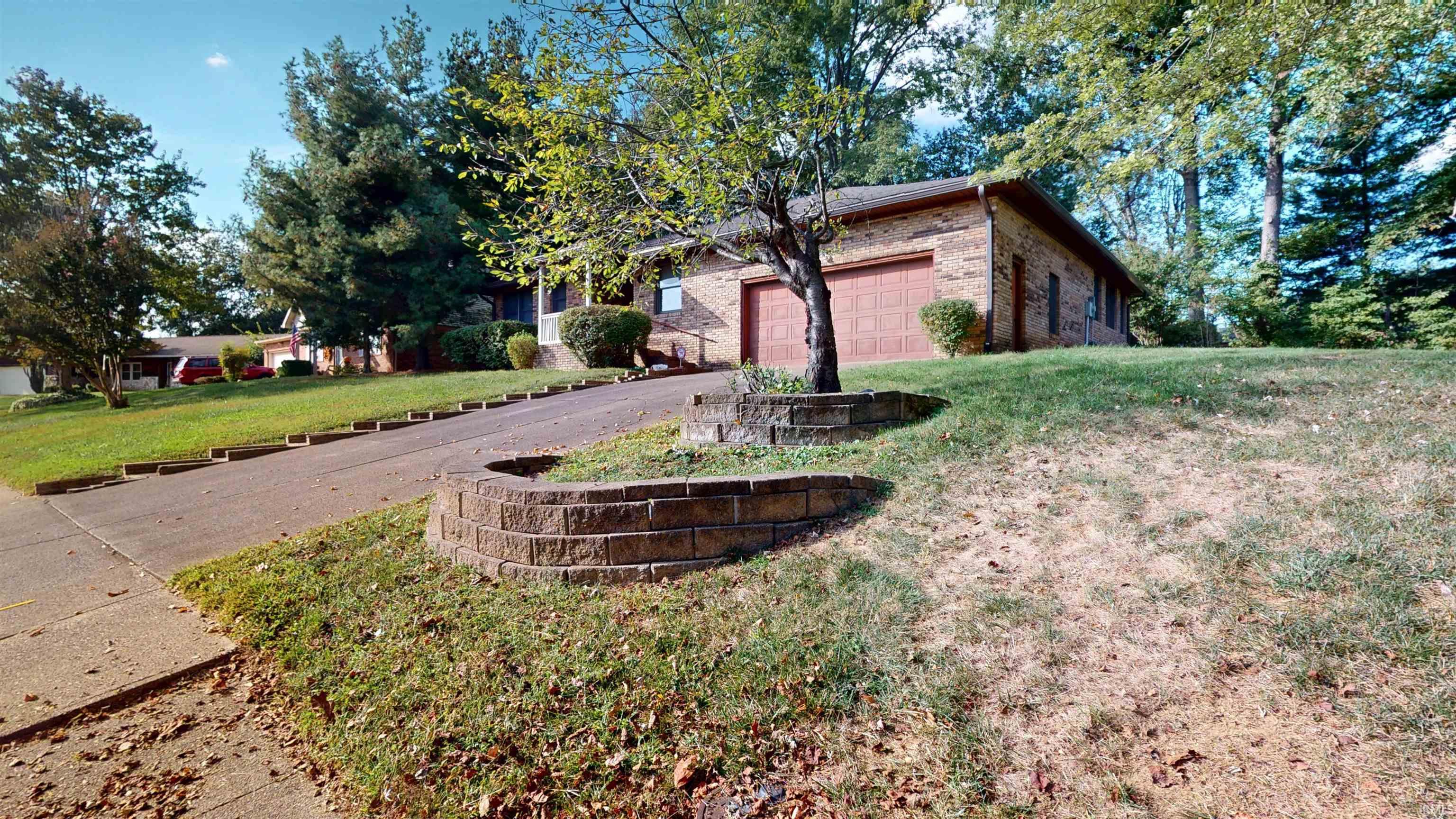 Homes for sale in Newburgh, IN | 5610 Saint Catherine Ct, Newburgh, IN 47630 | MLS# 202544404