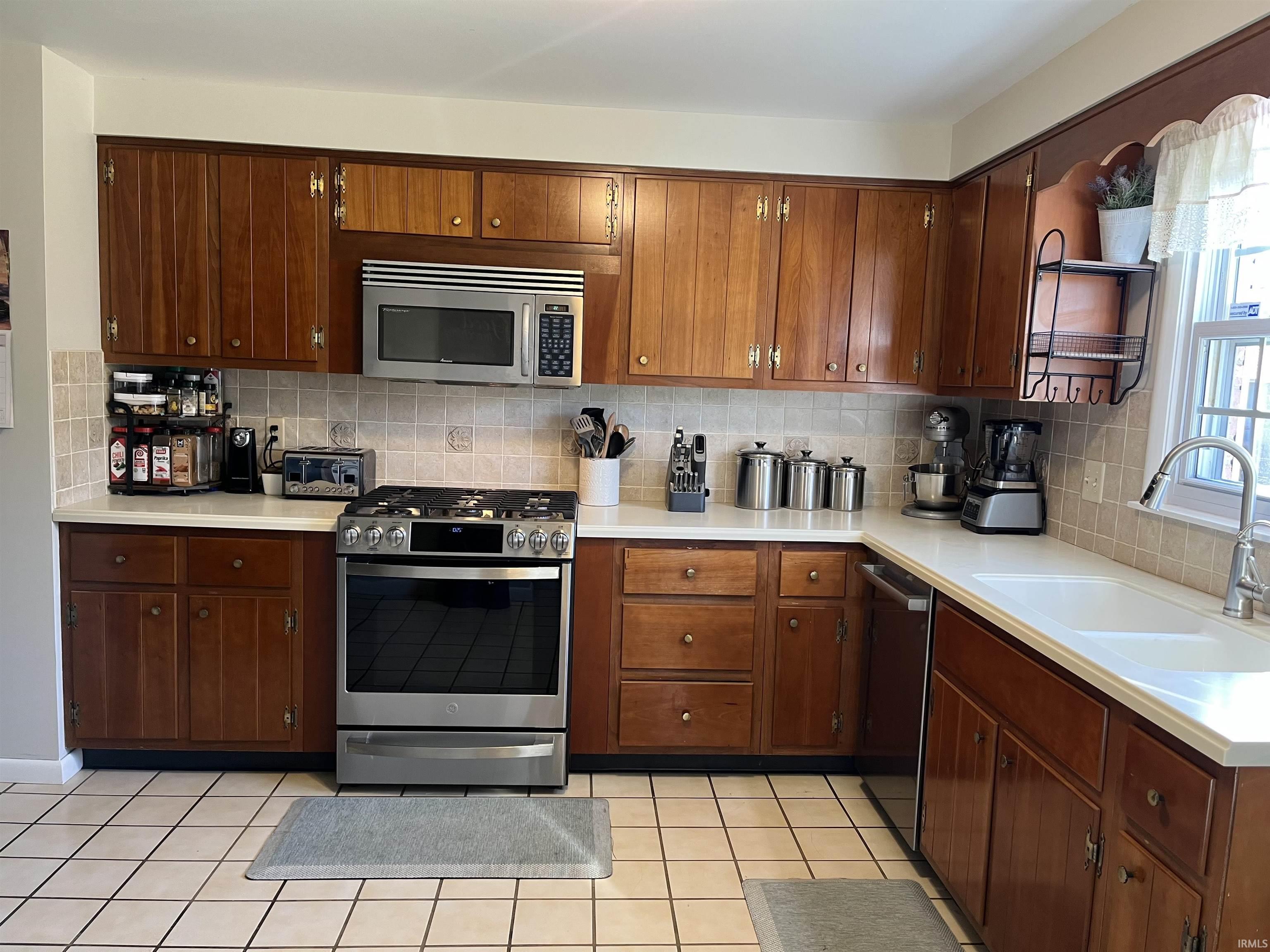 Photo 11 of 1505 N Bay Drive