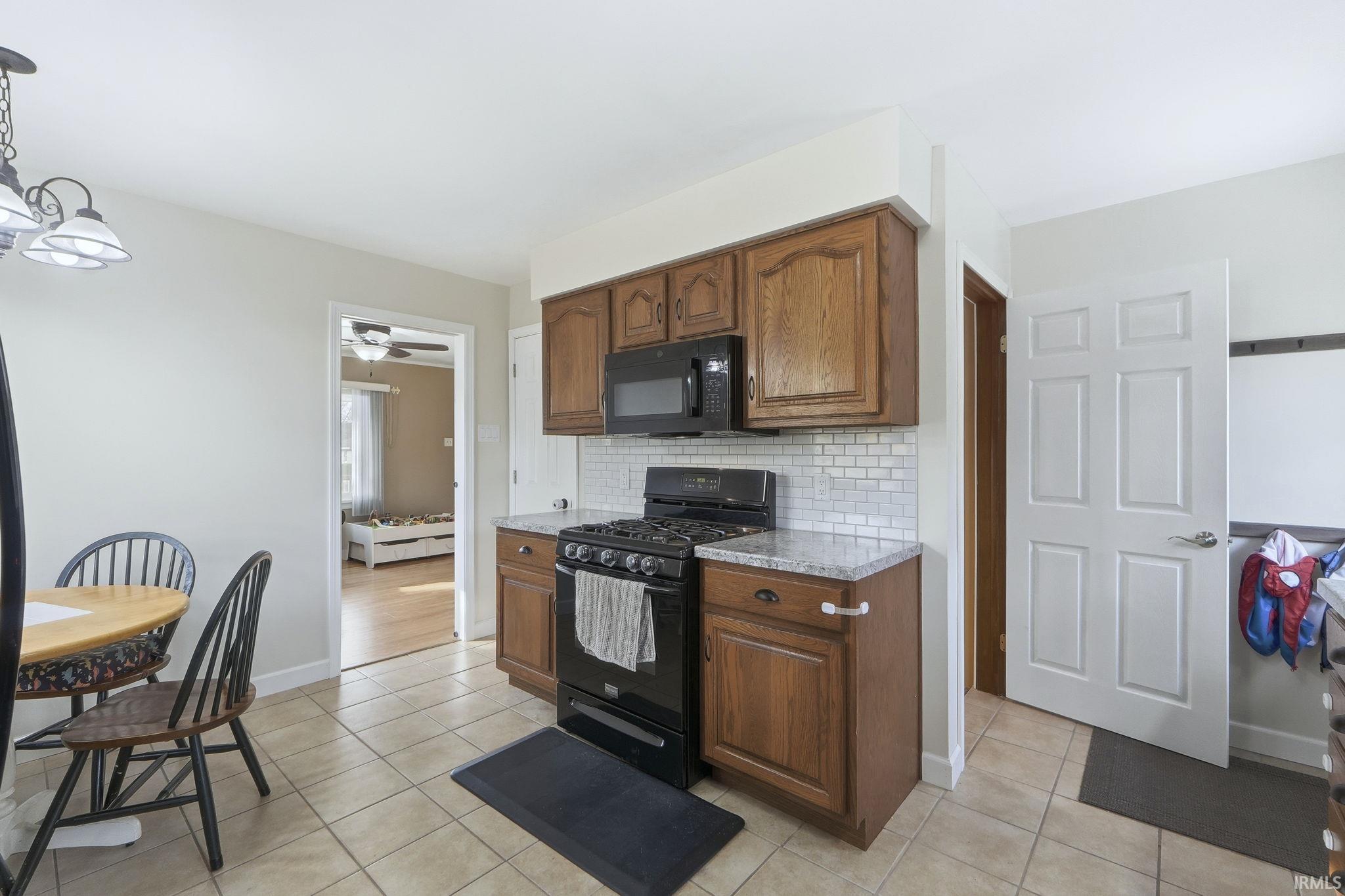 Photo 10 of 3706 Knoll Road